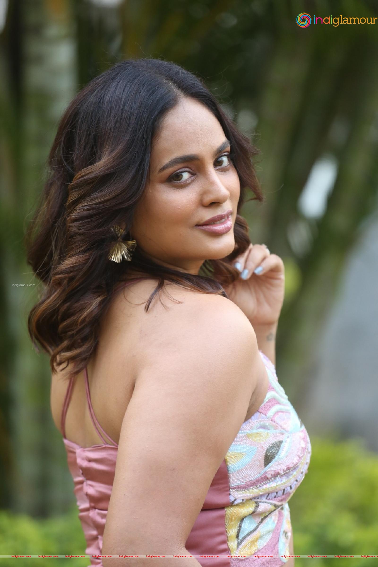Nanditha Swetha Actress hd photo