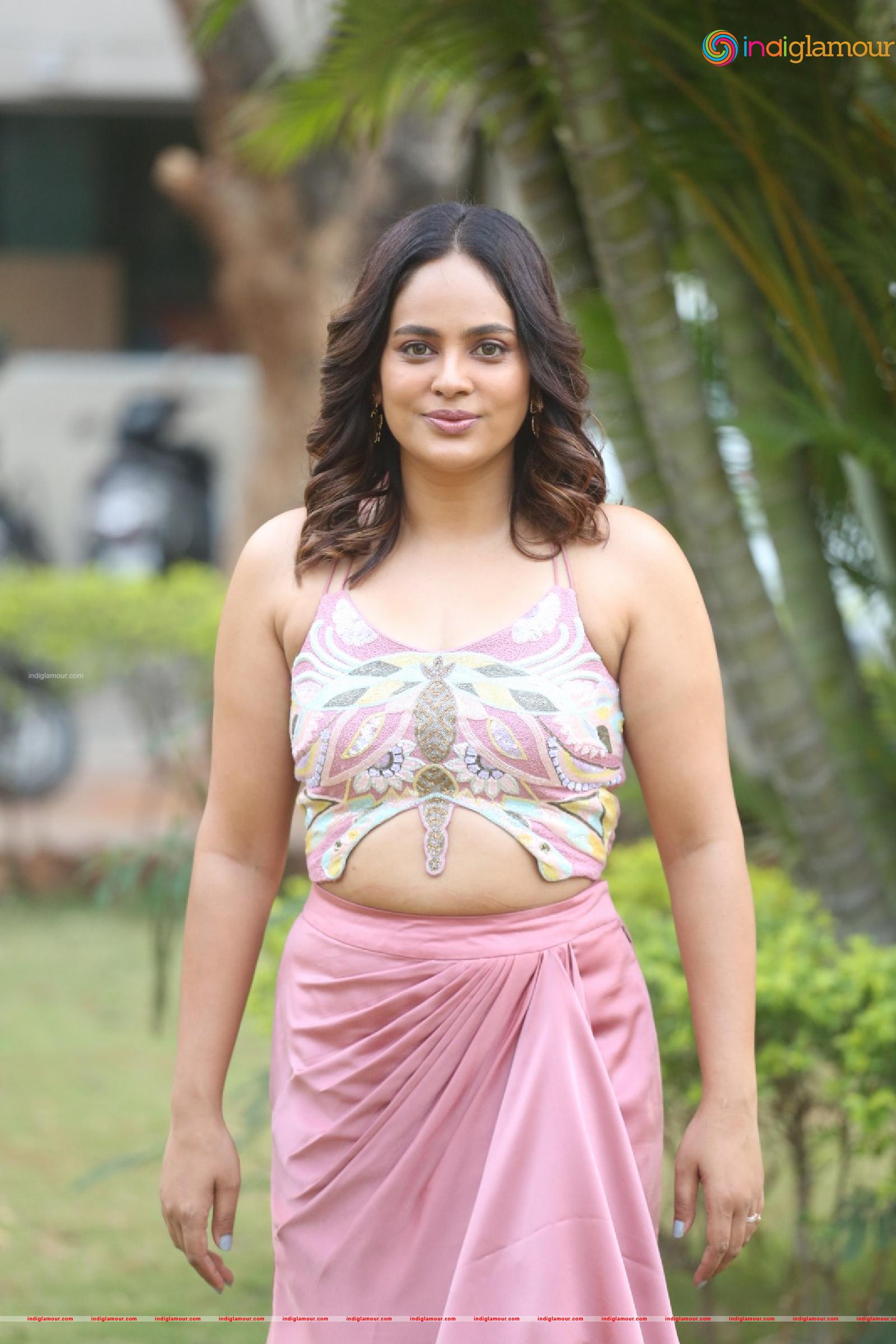 Nanditha Swetha Actress hd photo