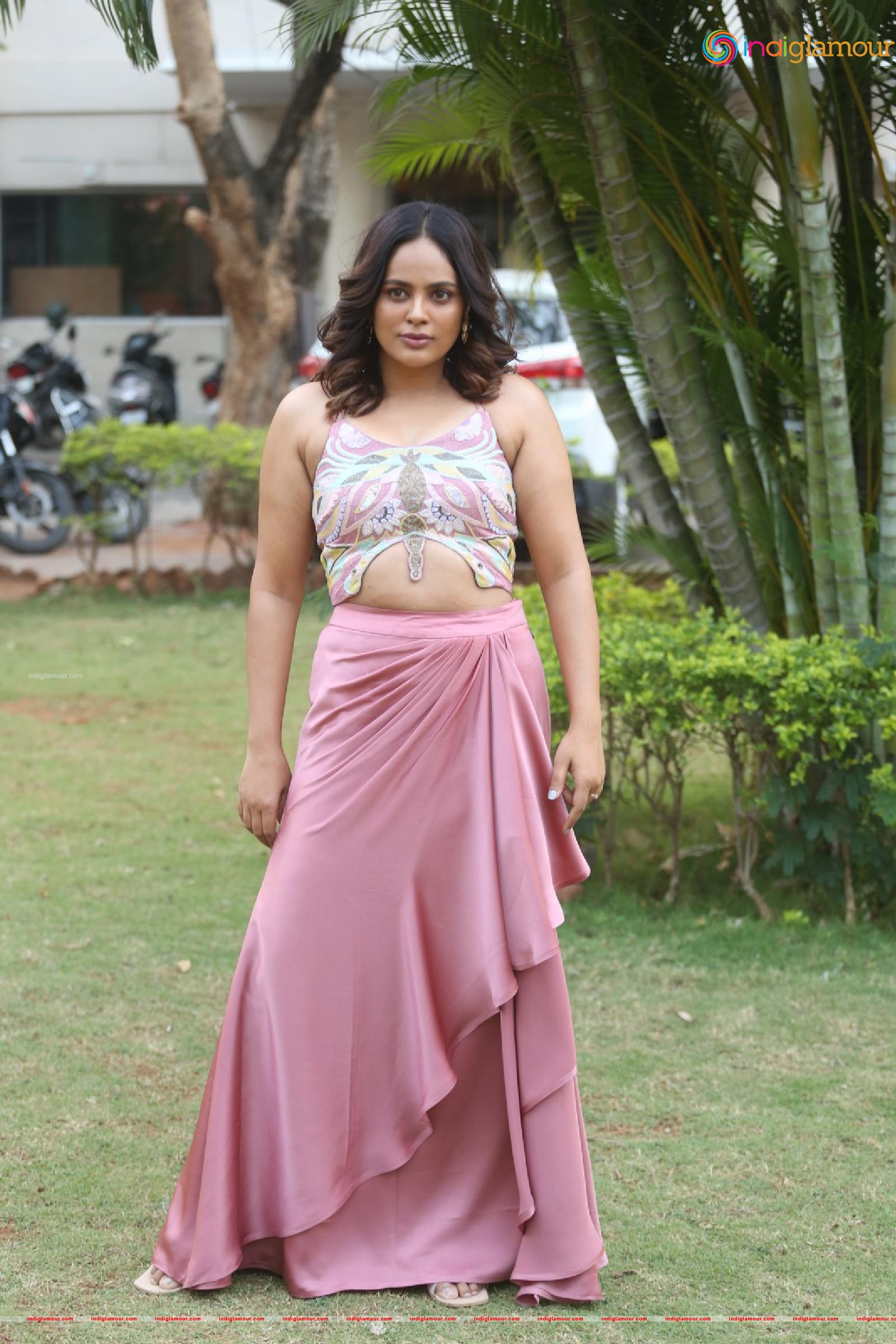 Nanditha Swetha Actress hd photo