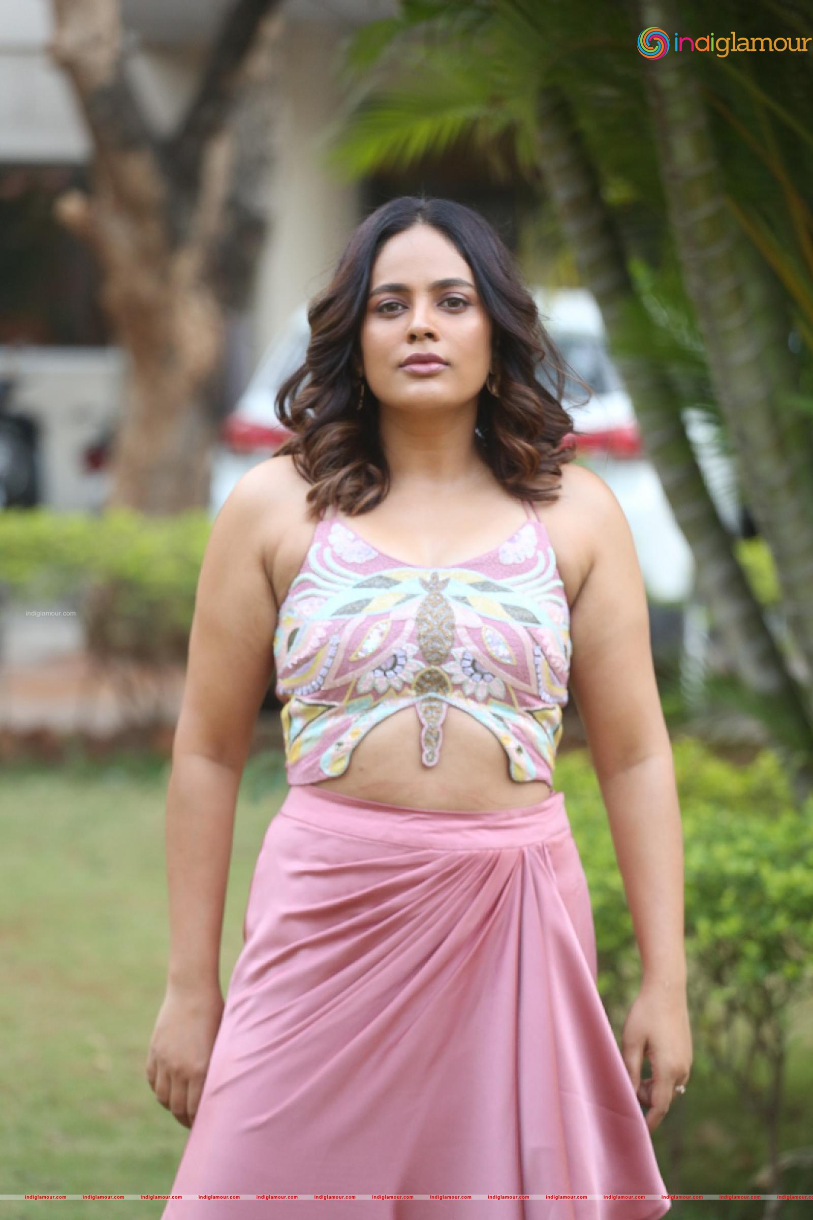 Nanditha Swetha Actress hd photo