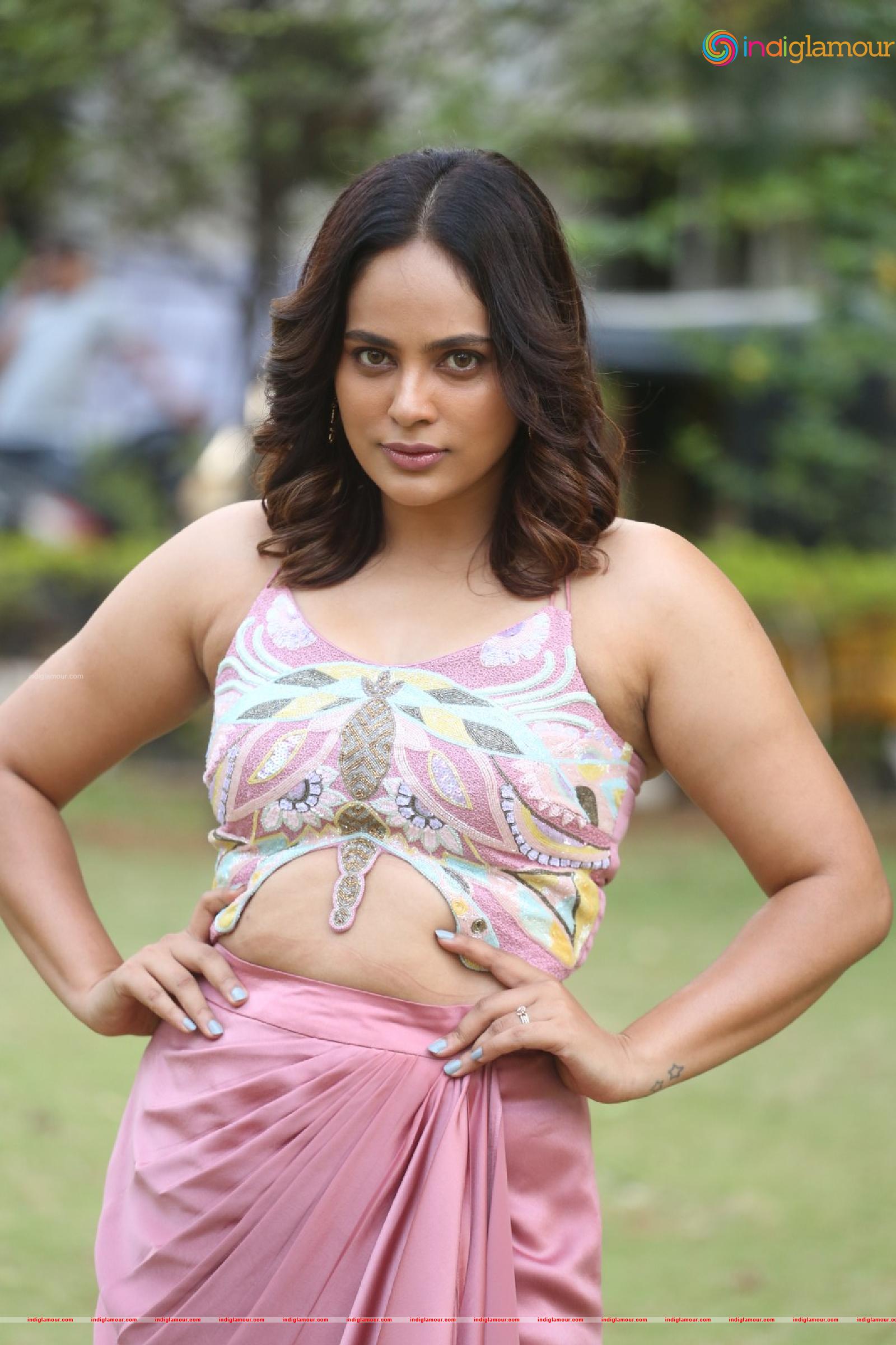 Nanditha Swetha Actress hd photo