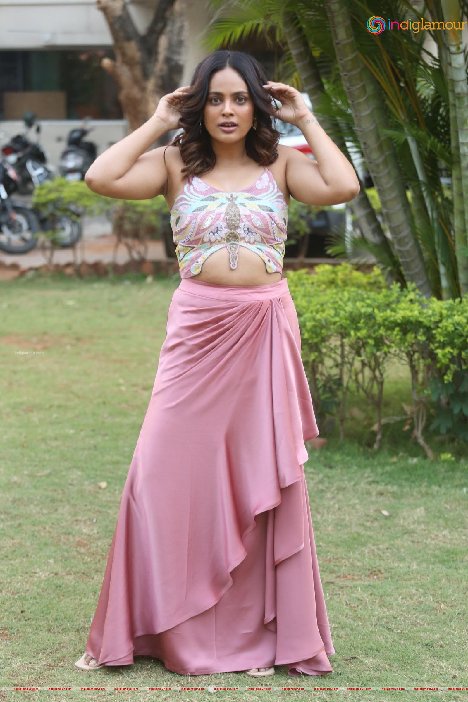 Nanditha Swetha Actress hd photo