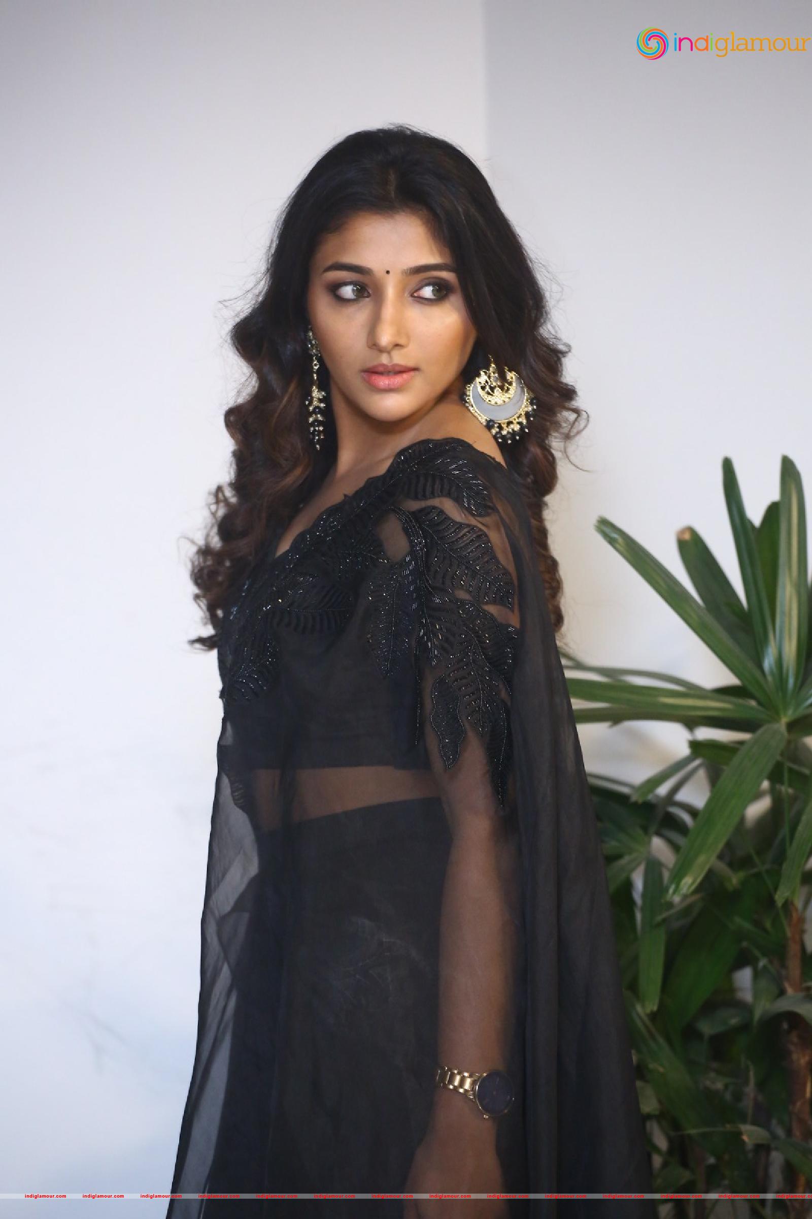 Mirnaa Actress hd photo