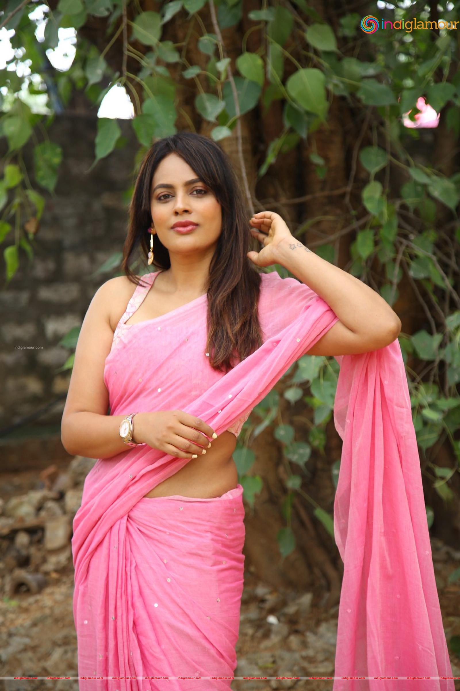 Nanditha Swetha Actress hd photo
