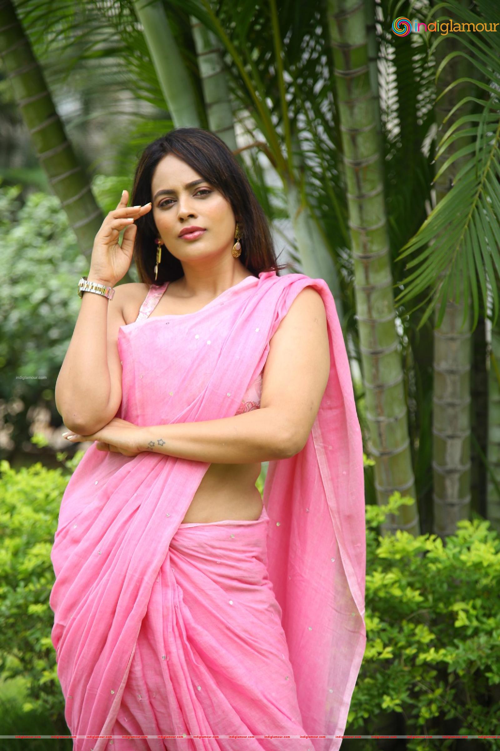 Nanditha Swetha Actress hd photo