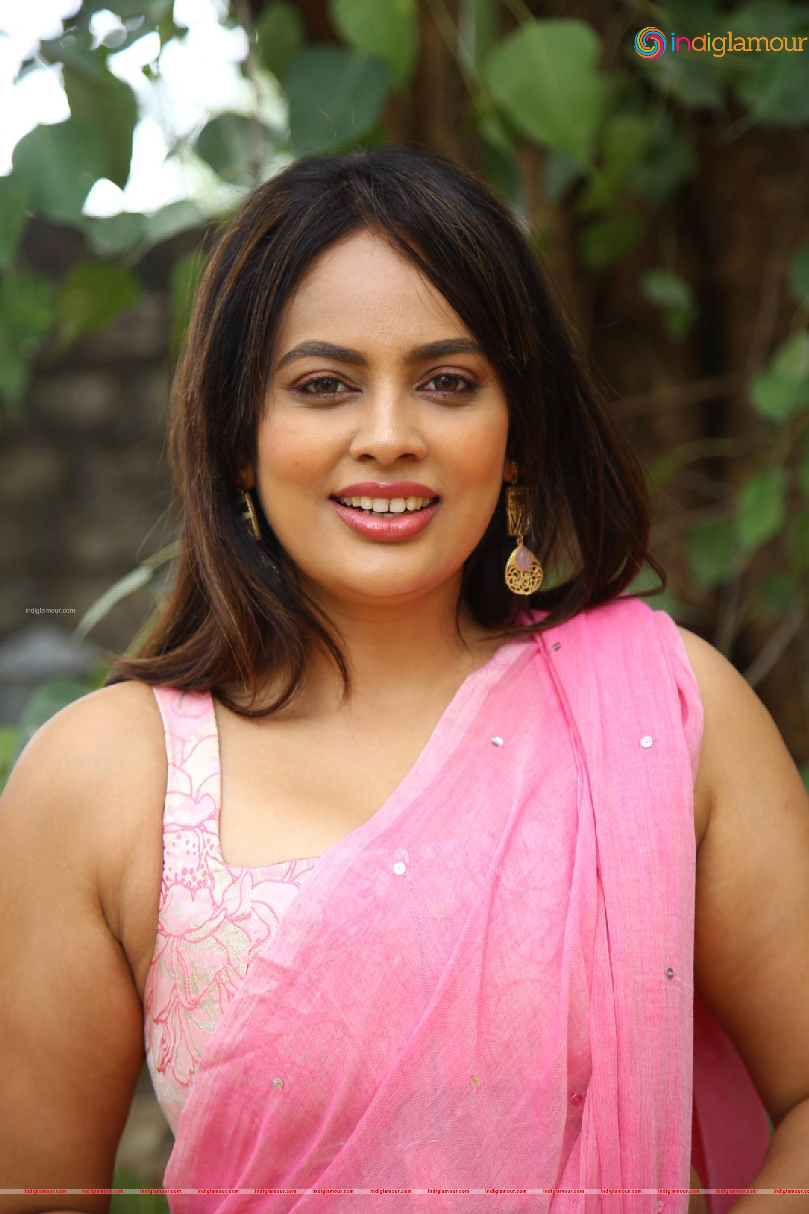 Nanditha Swetha Actress hd photo