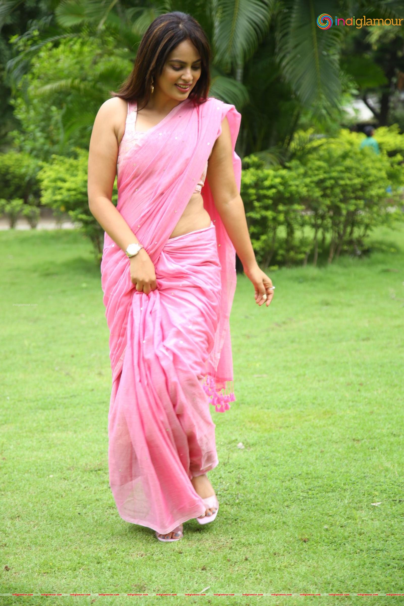 Nanditha Swetha Actress hd photo