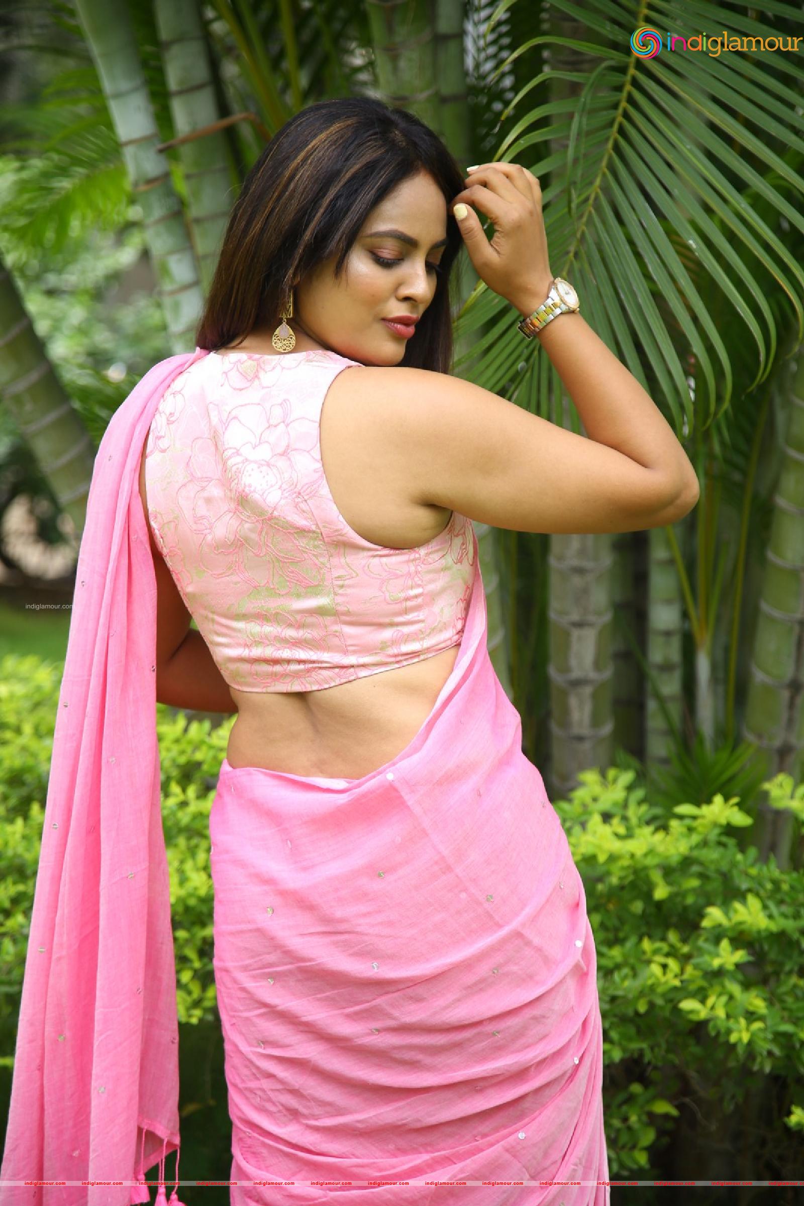 Nanditha Swetha Actress hd photo