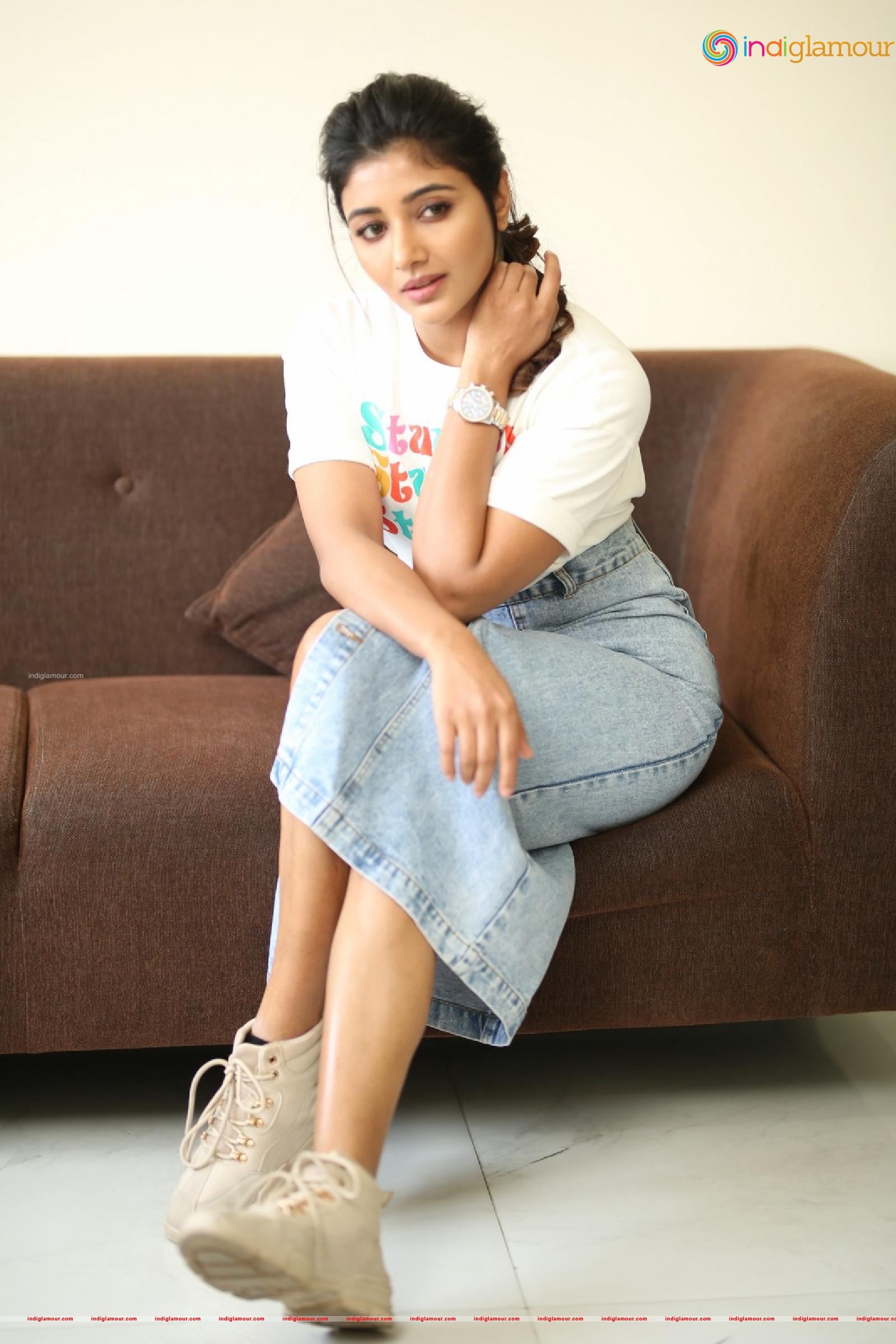 Mirnaa Actress hd photo