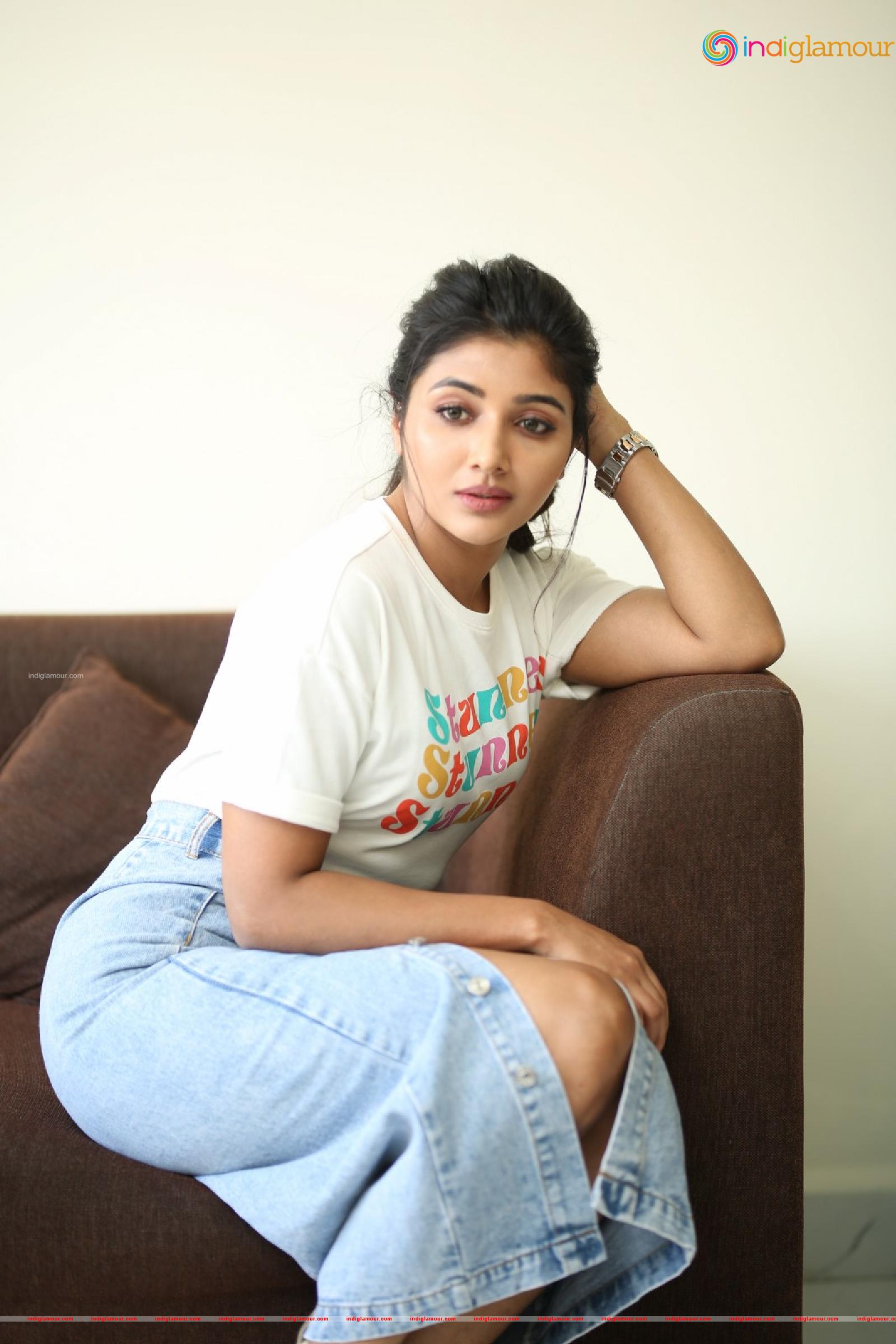 Mirnaa Actress hd photo