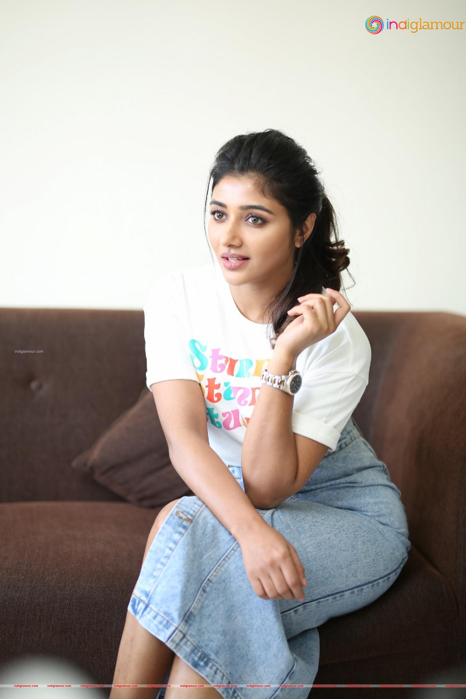 Mirnaa Actress hd photo
