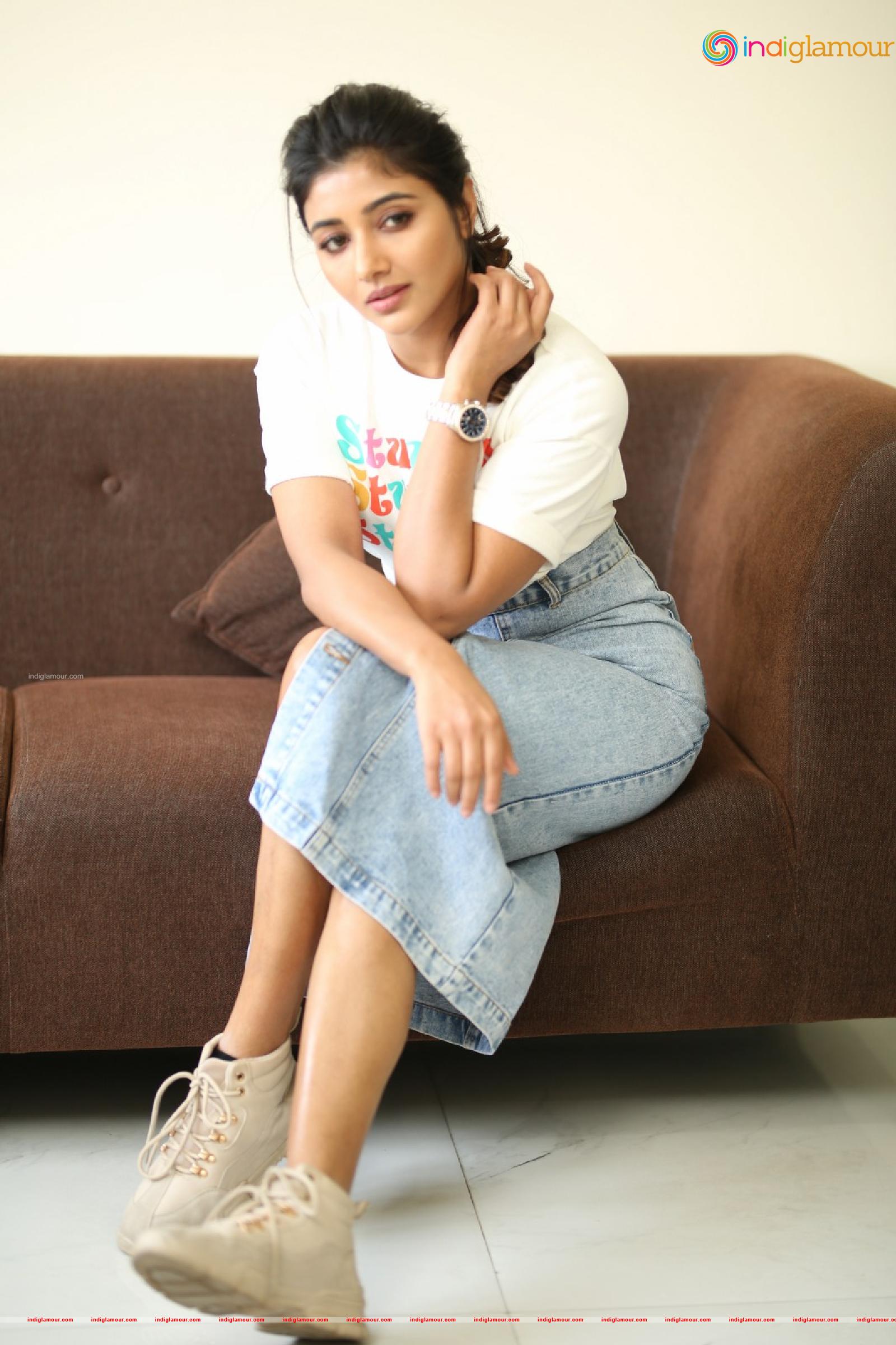Mirnaa Actress hd photo