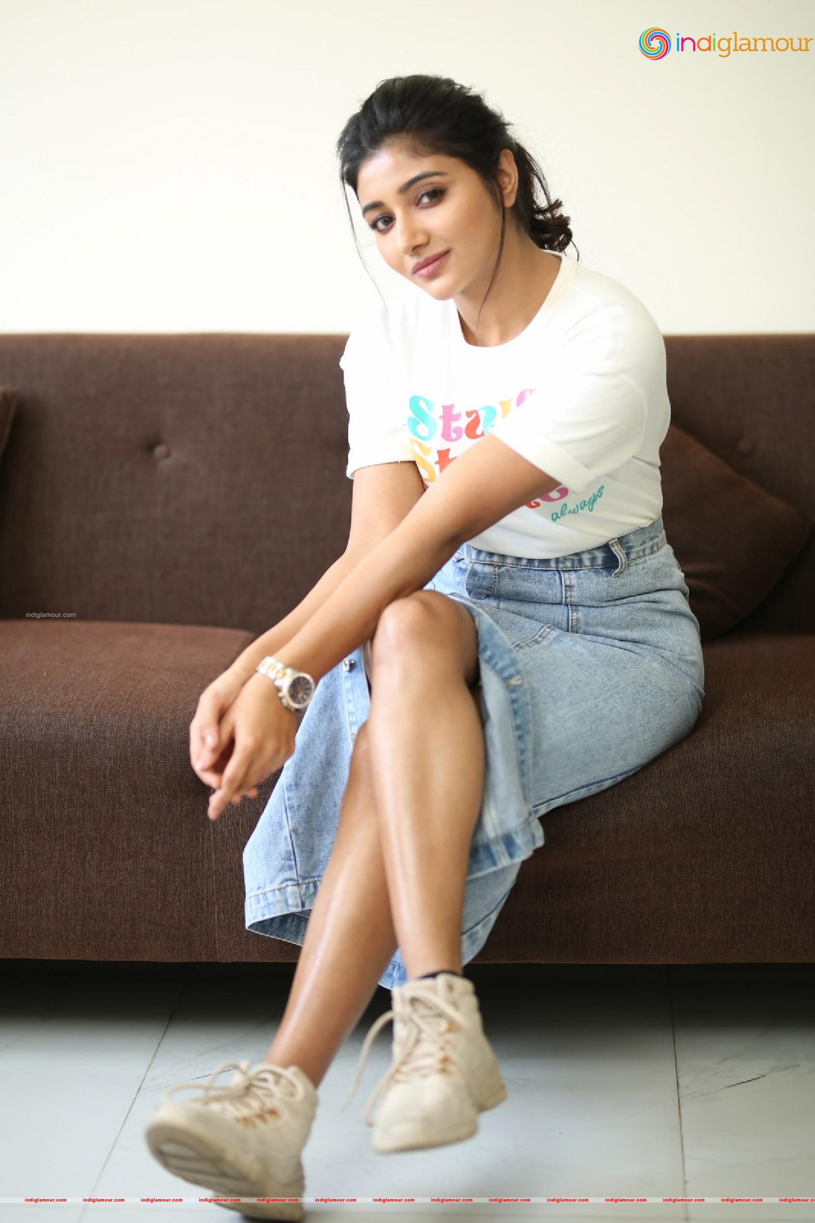 Mirnaa Actress hd photo
