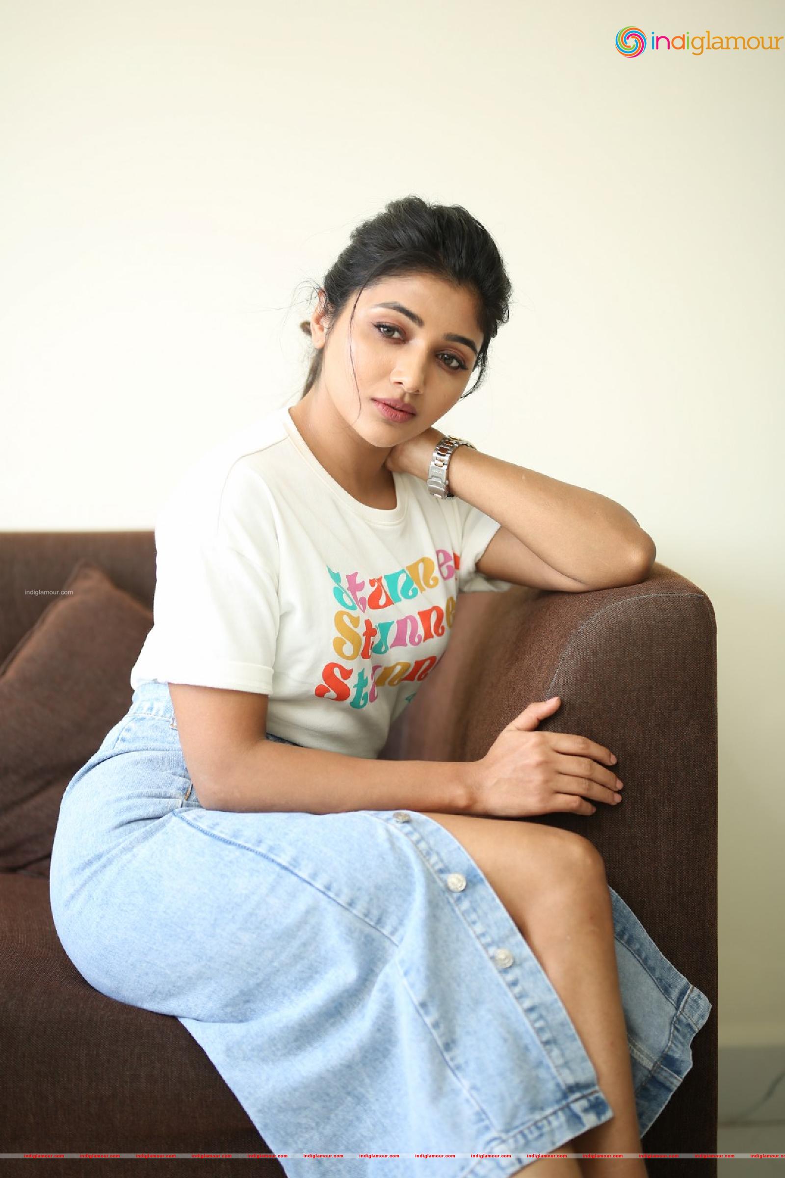 Mirnaa Actress hd photo