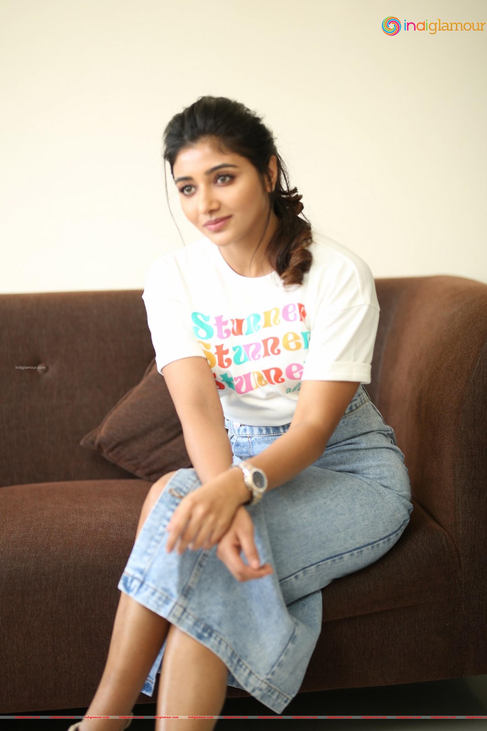 Mirnaa Actress hd photo
