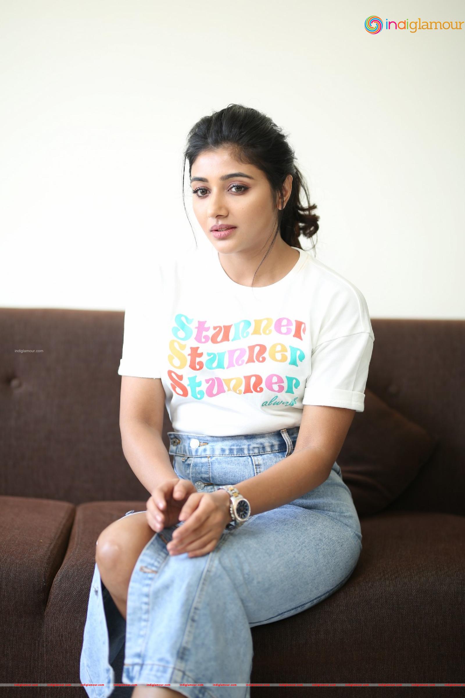 Mirnaa Actress hd photo