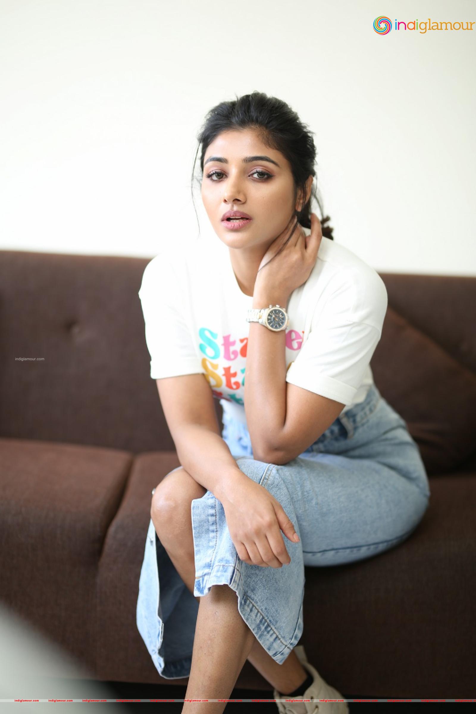 Mirnaa Actress hd photo