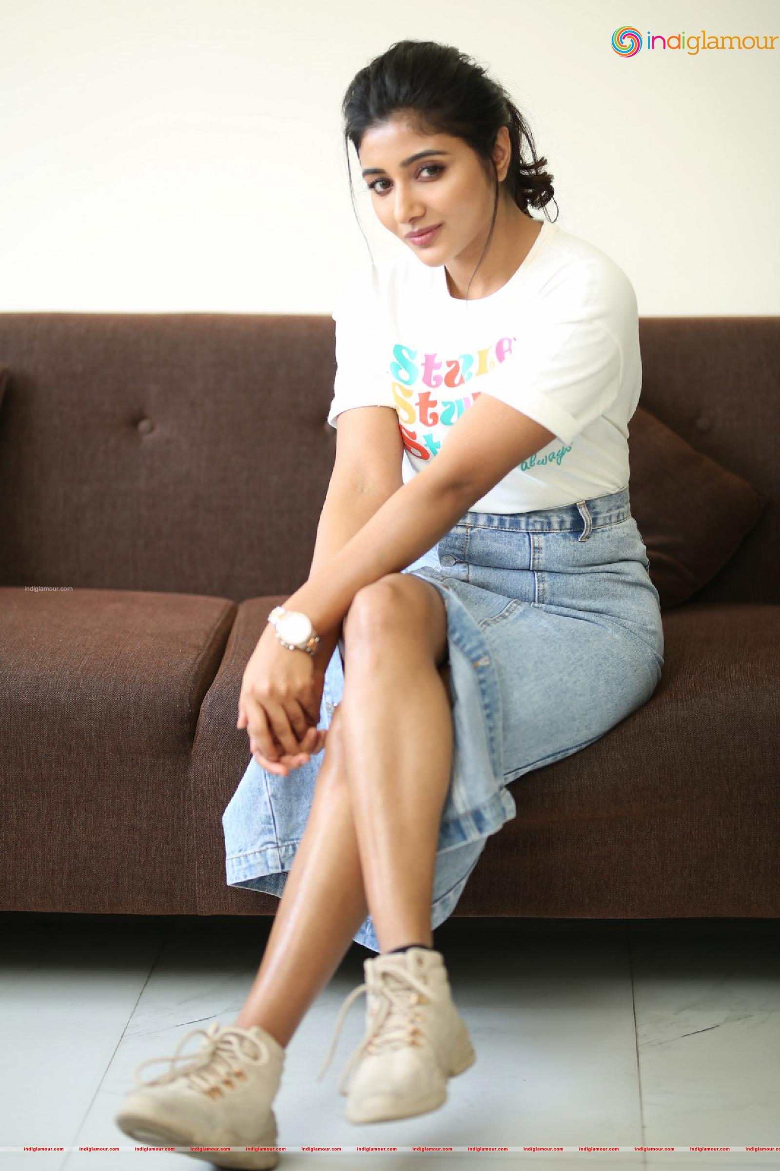 Mirnaa Actress hd photo
