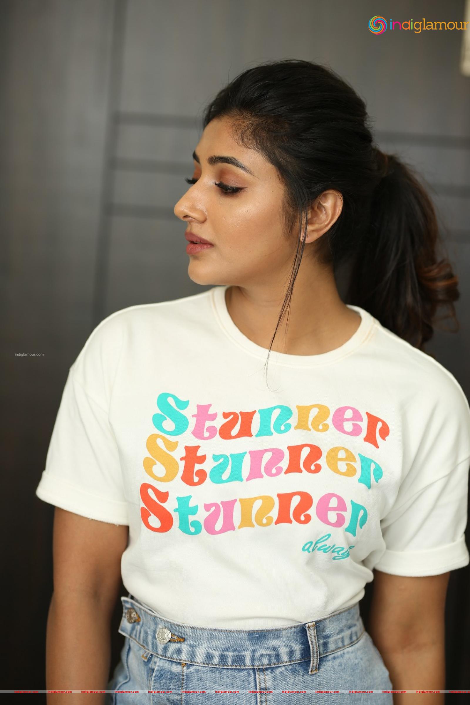 Mirnaa Actress hd photo