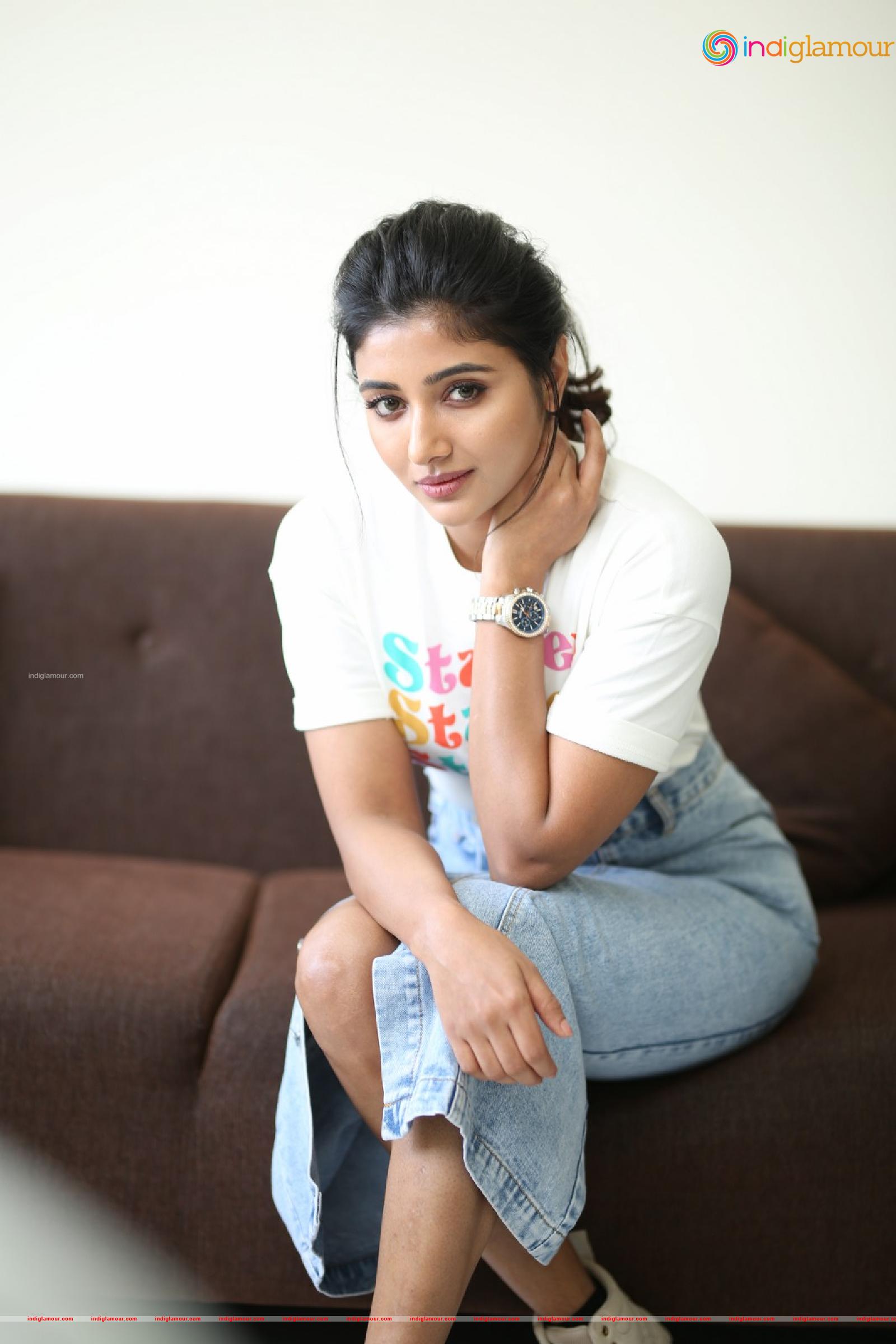 Mirnaa Actress hd photo