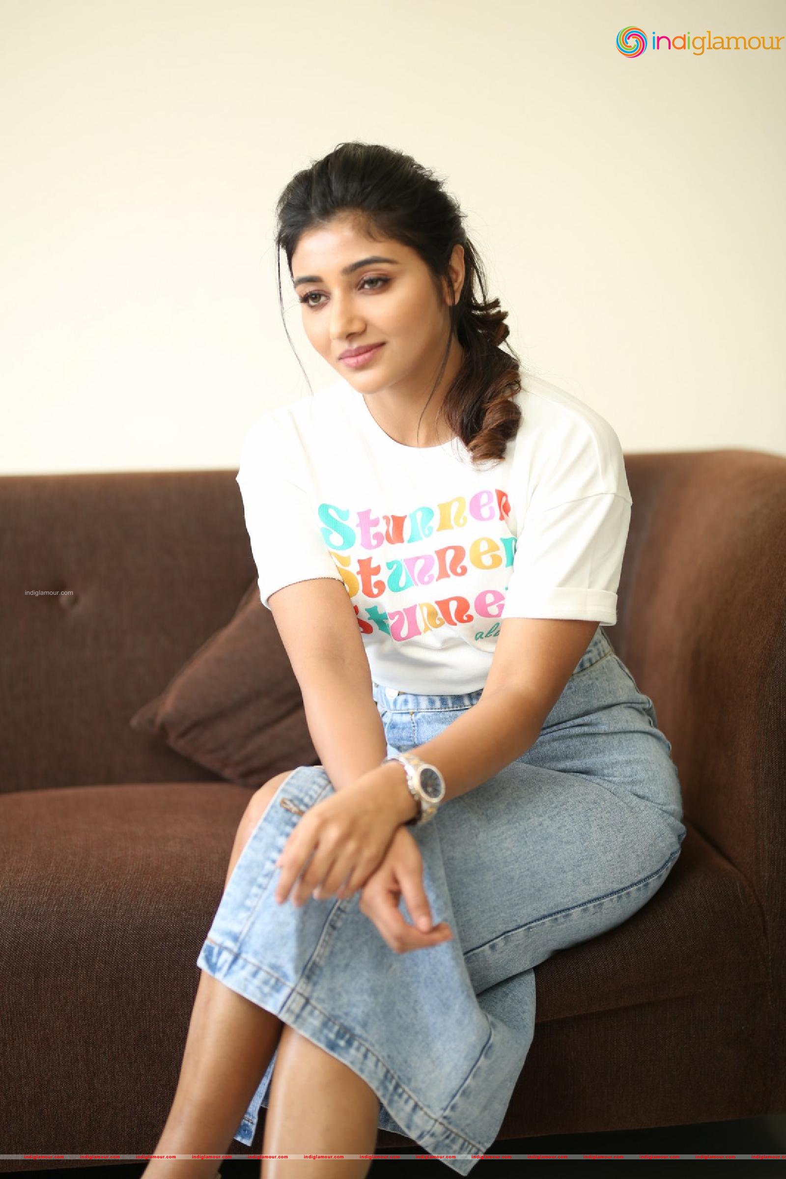 Mirnaa Actress hd photo