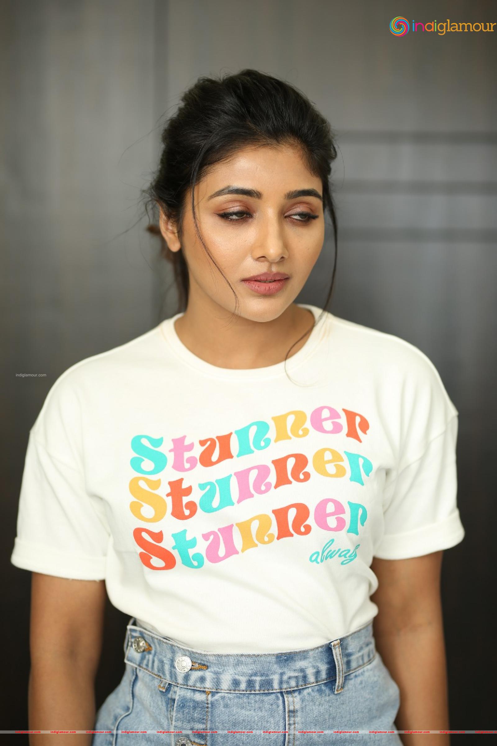 Mirnaa Actress hd photo