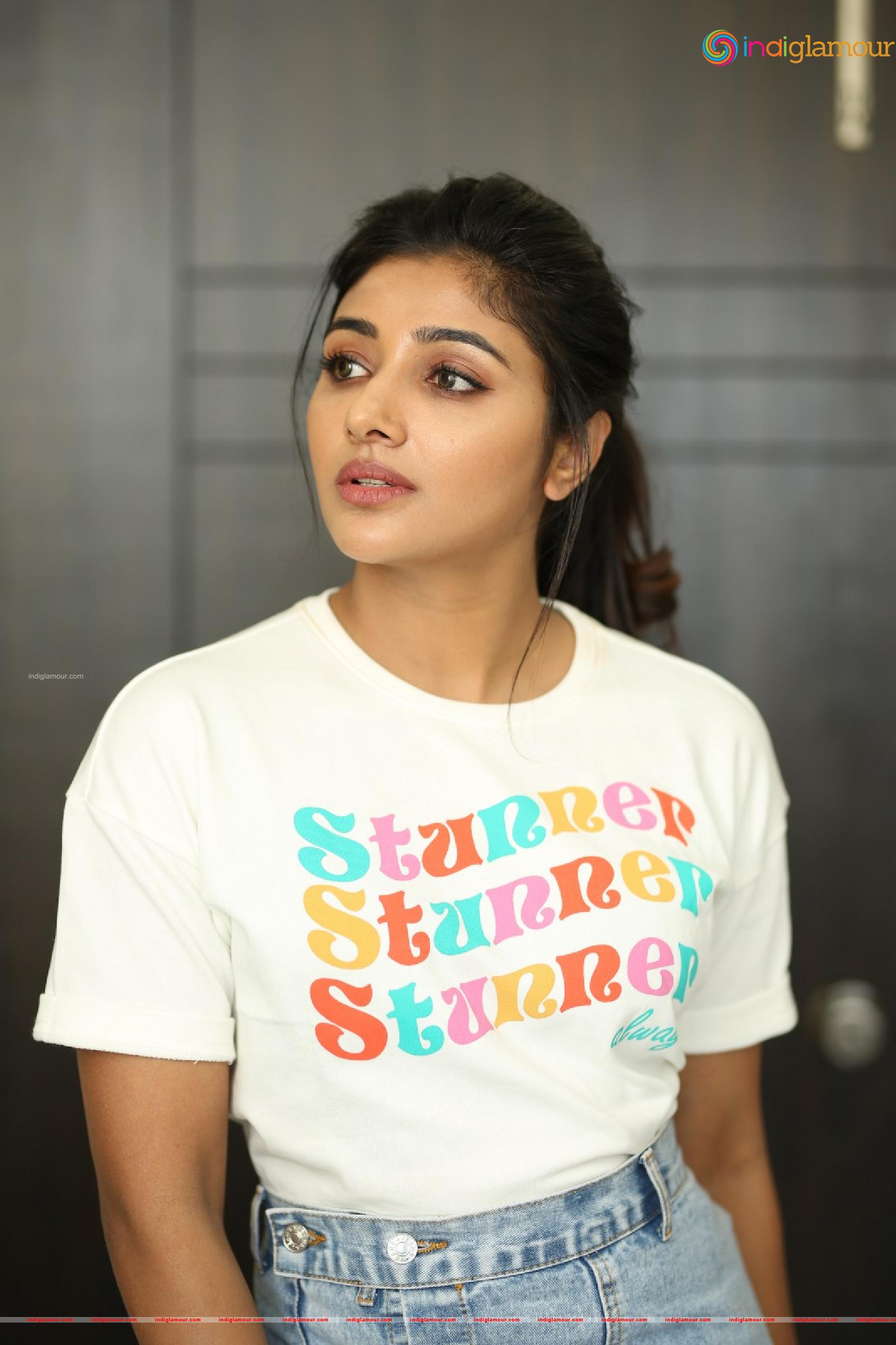 Mirnaa Actress hd photo