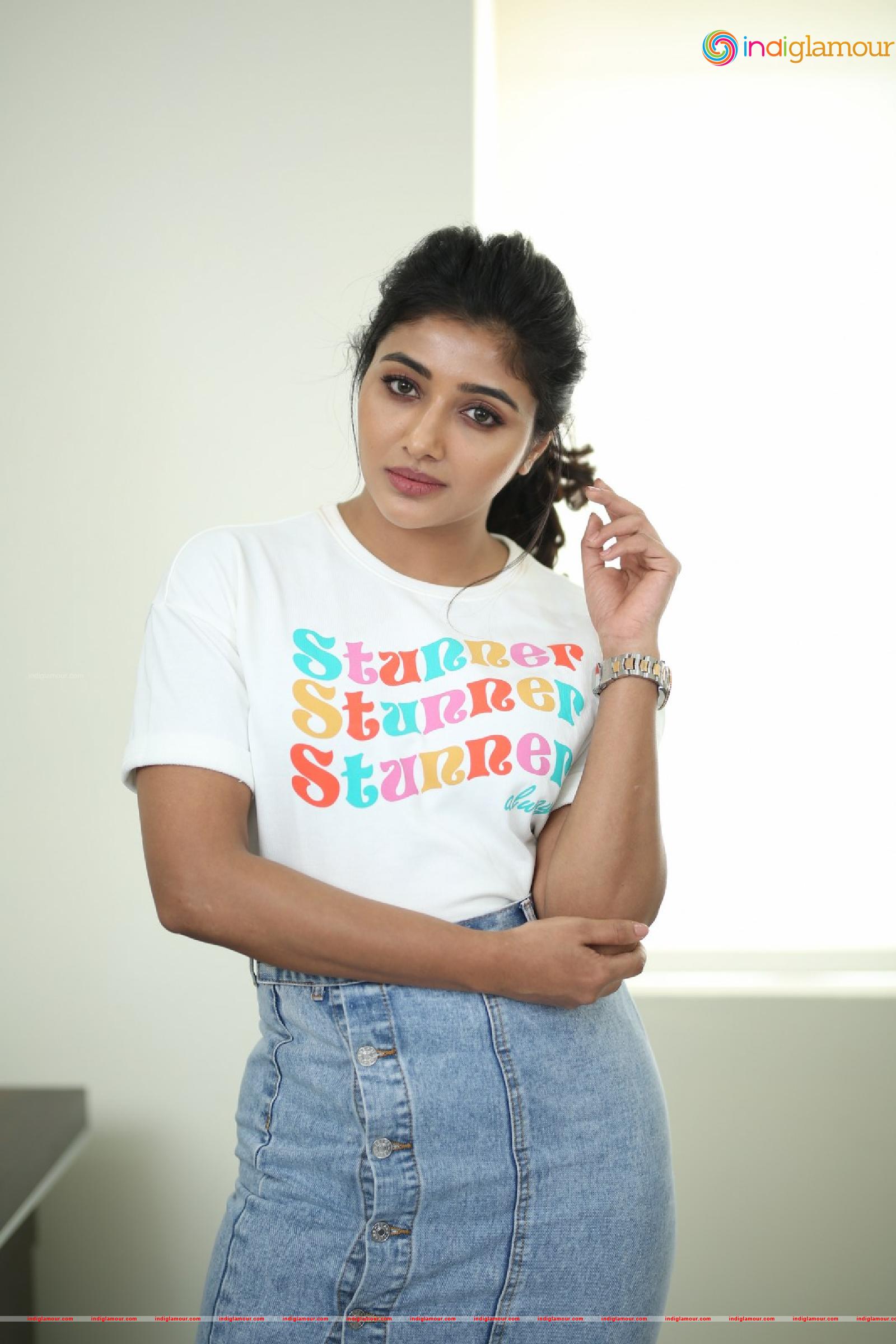 Mirnaa Actress hd photo