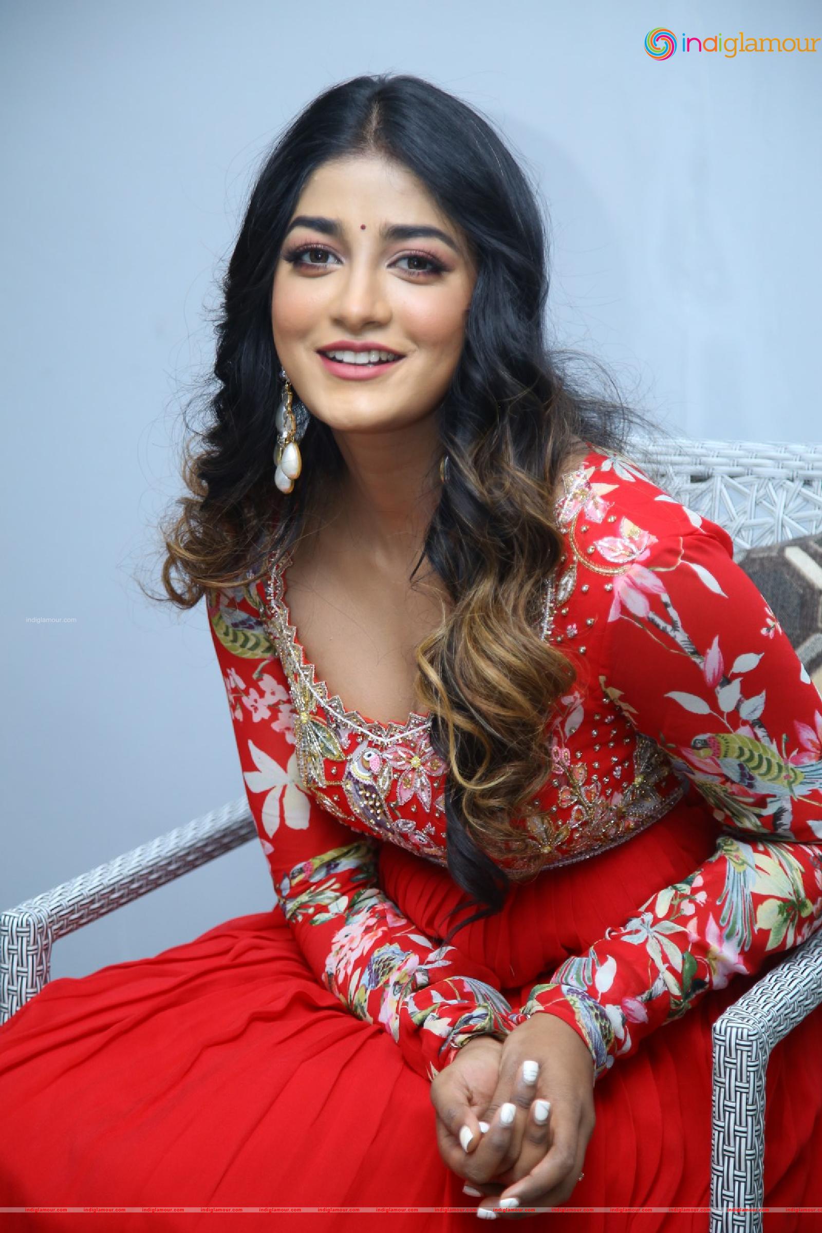 Dimple Hayathi Actress hd photo