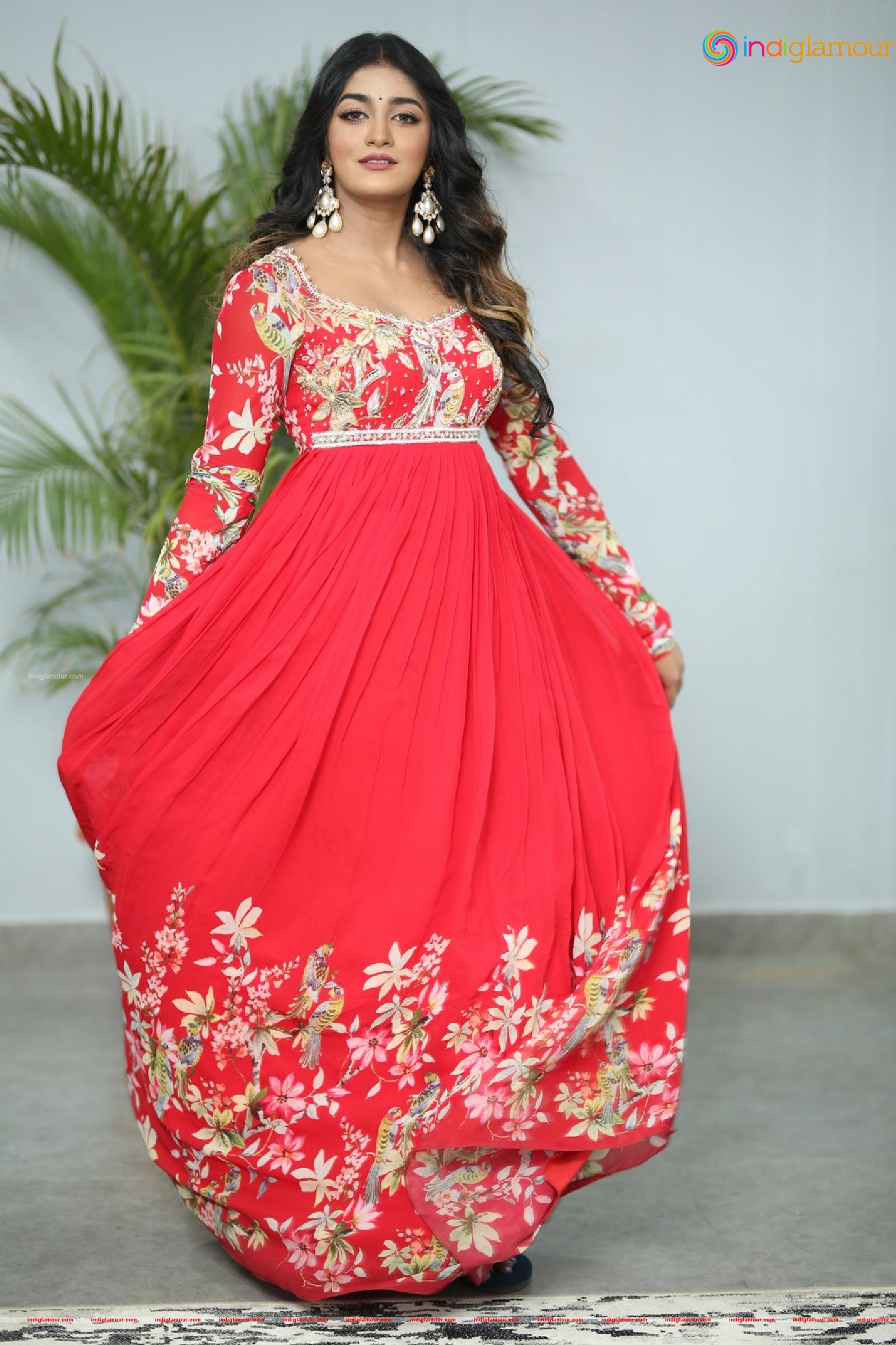 Dimple Hayathi Actress hd photo