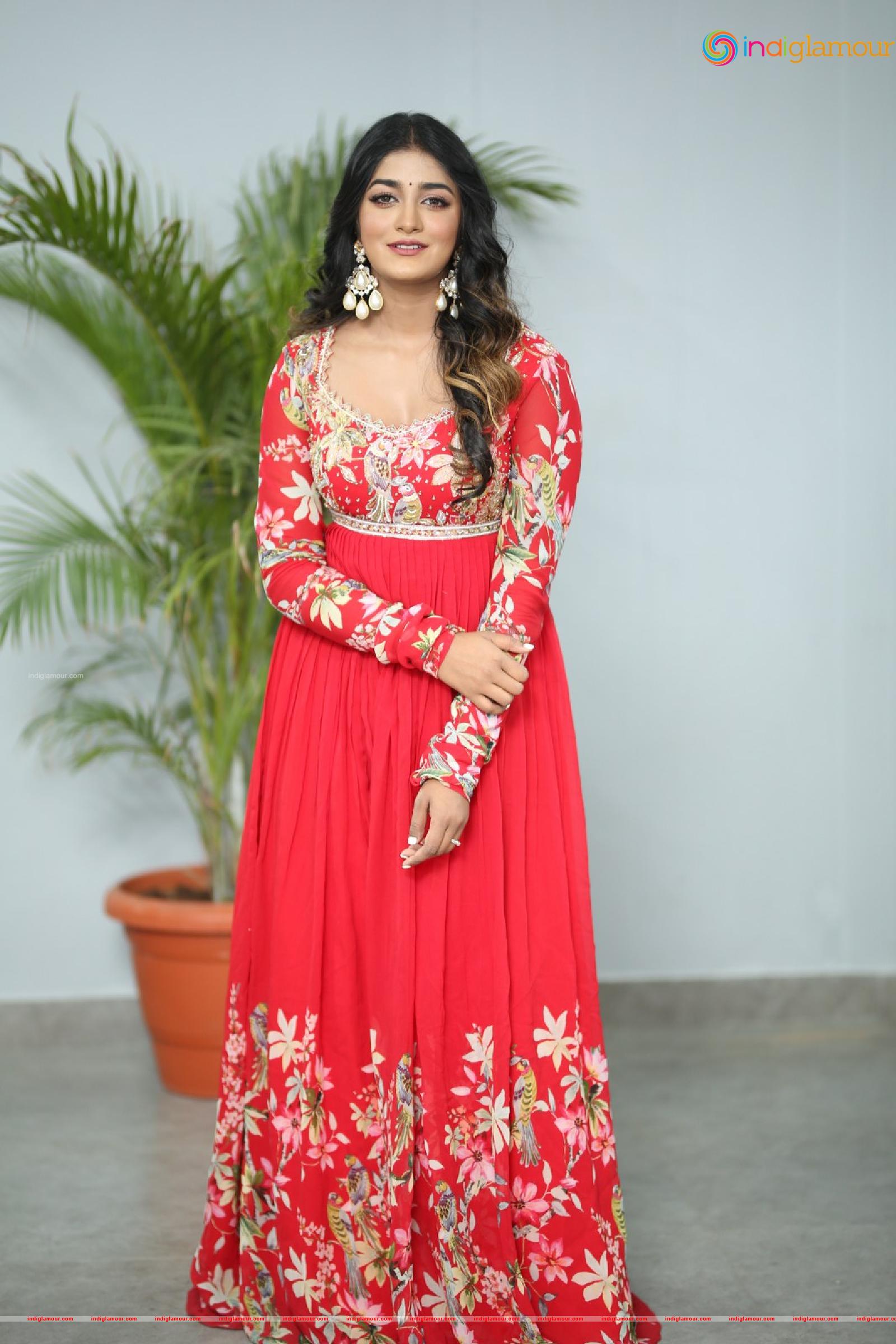 Dimple Hayathi Actress hd photo
