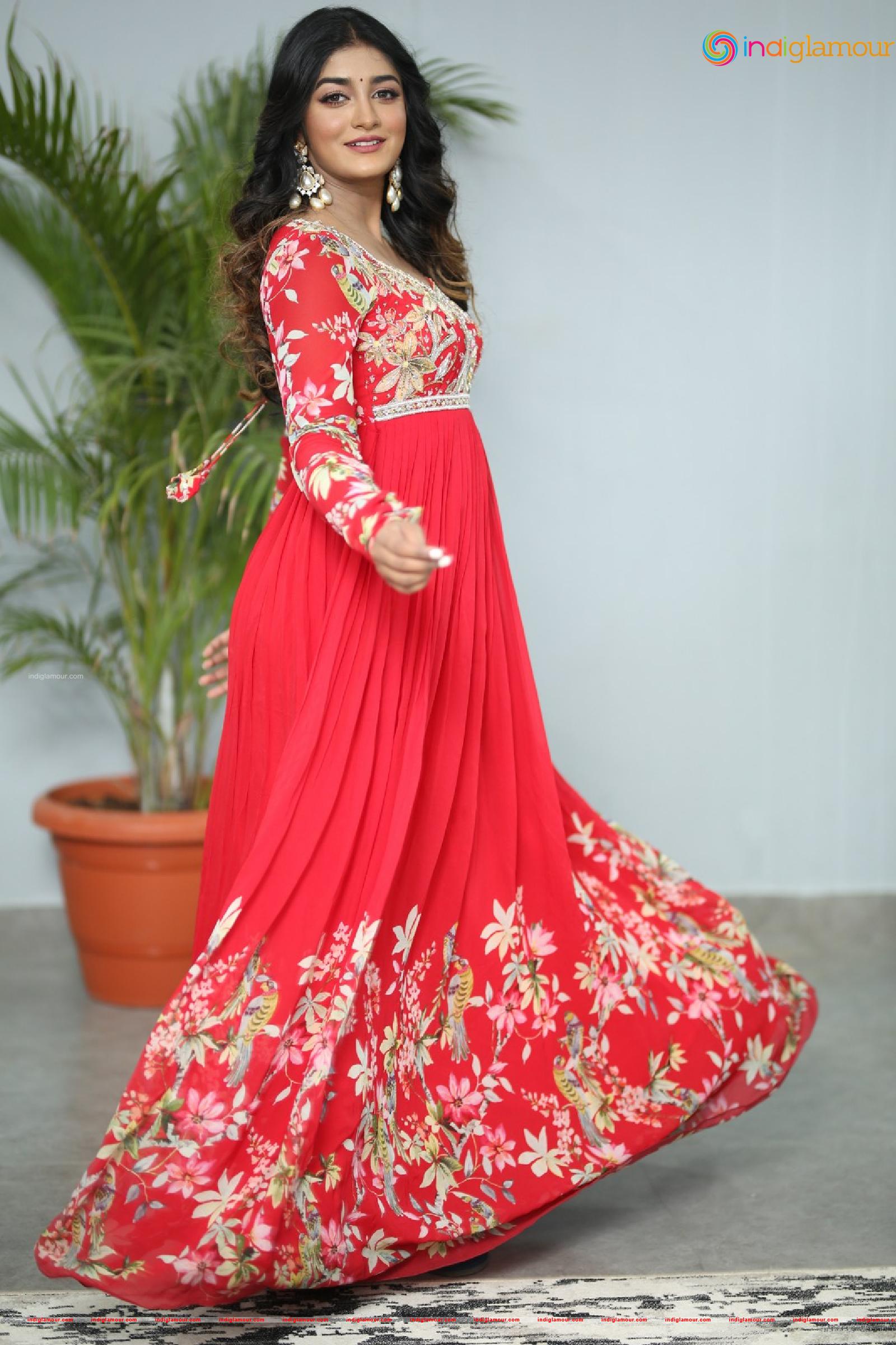 Dimple Hayathi Actress hd photo