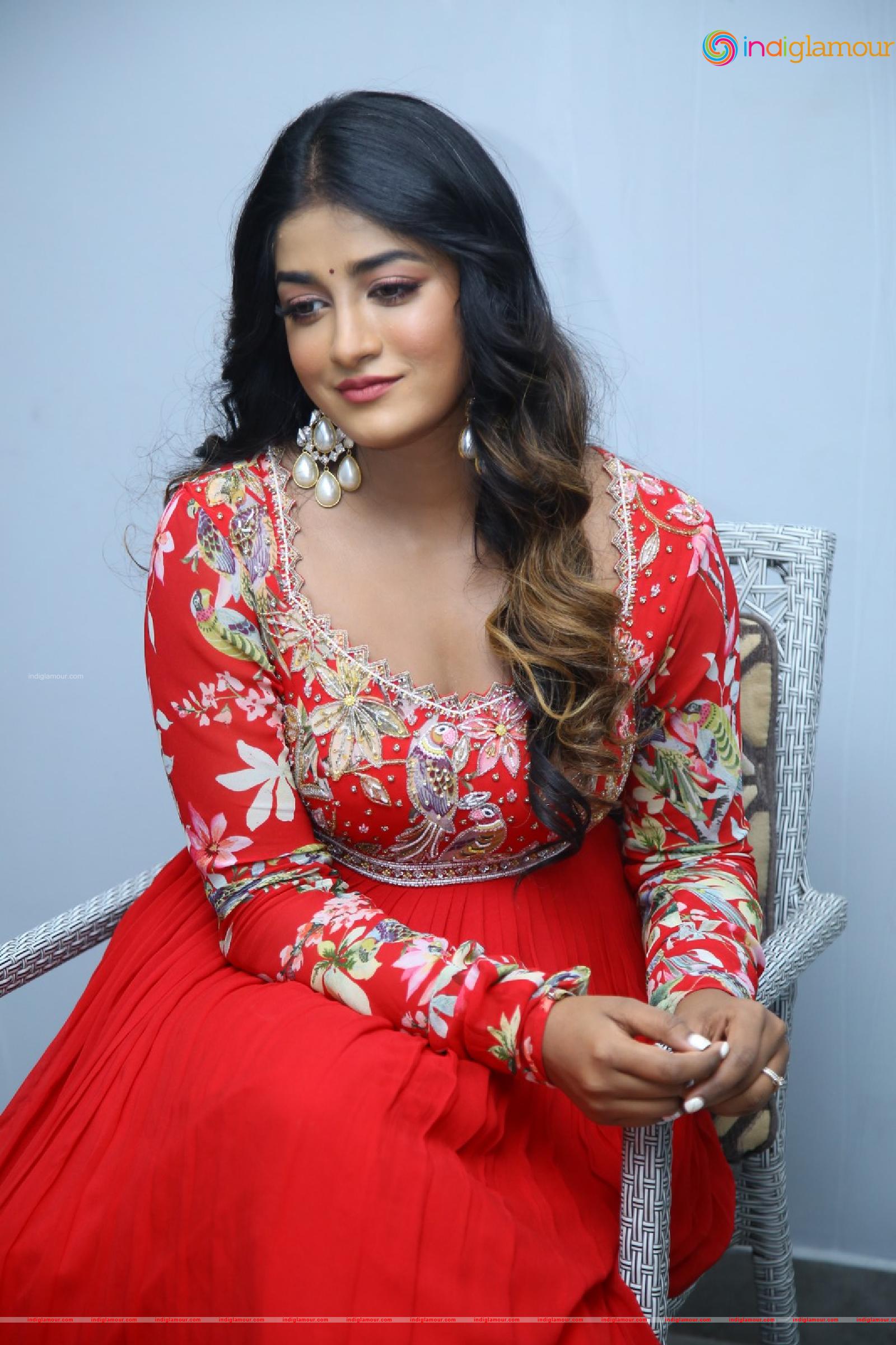 Dimple Hayathi Actress hd photo