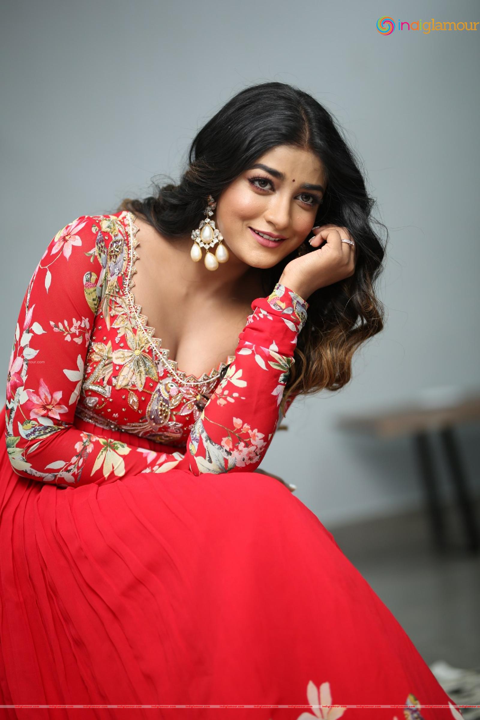 Dimple Hayathi Actress hd photo