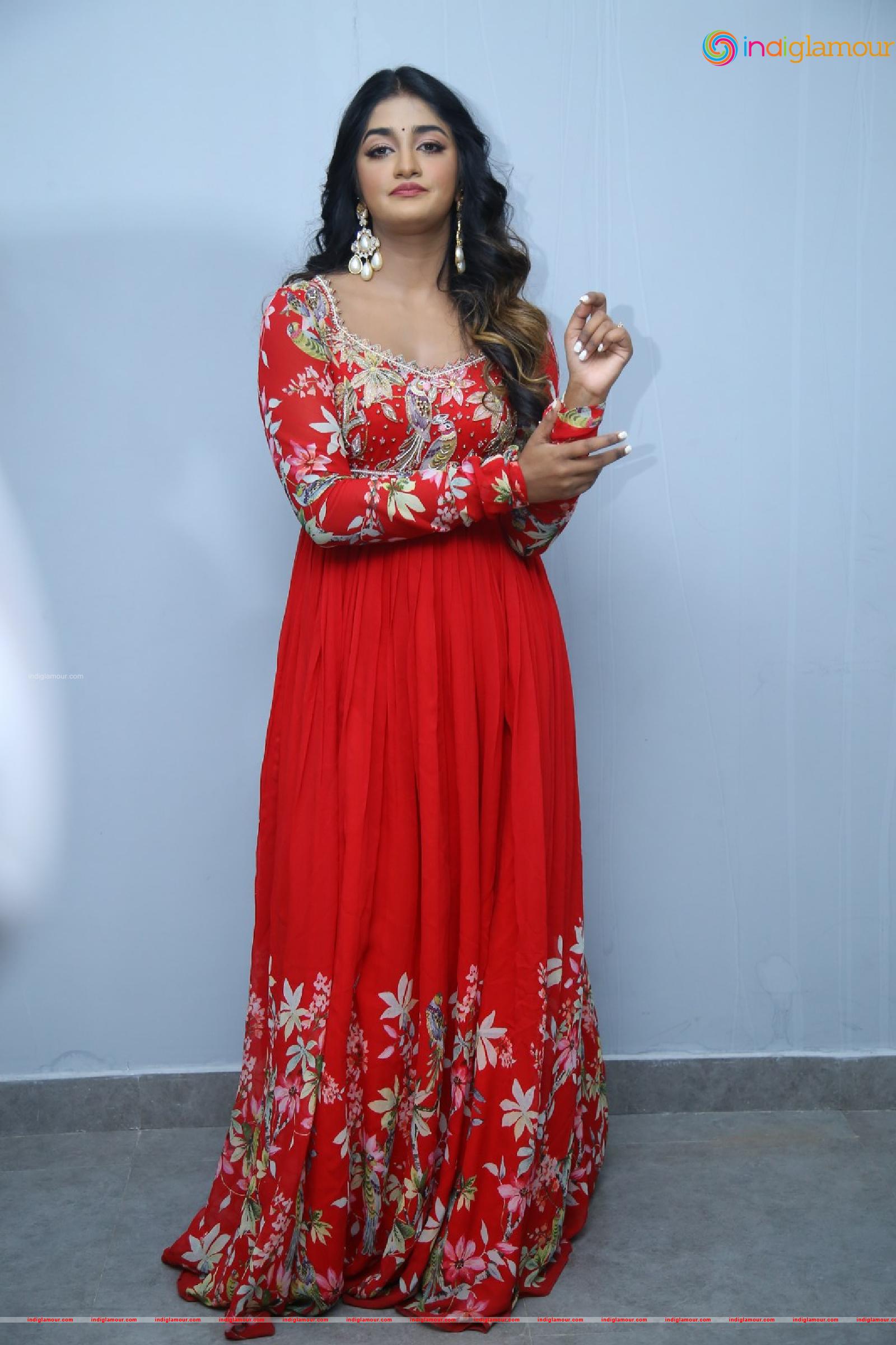 Dimple Hayathi Actress hd photo