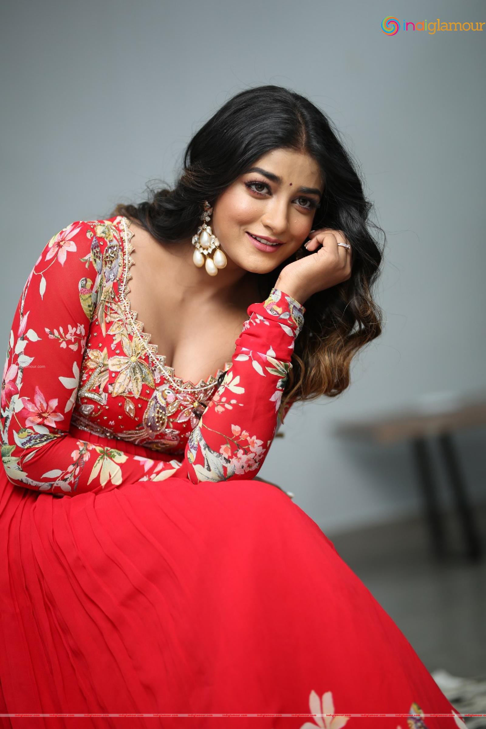Dimple Hayathi Actress hd photo