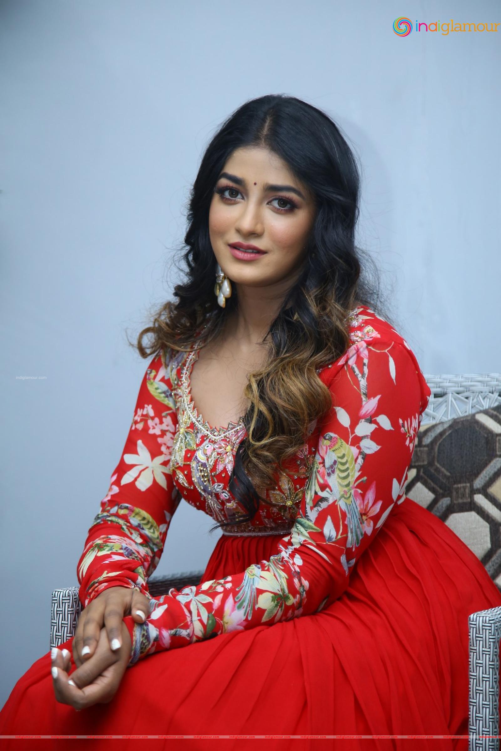 Dimple Hayathi Actress hd photo