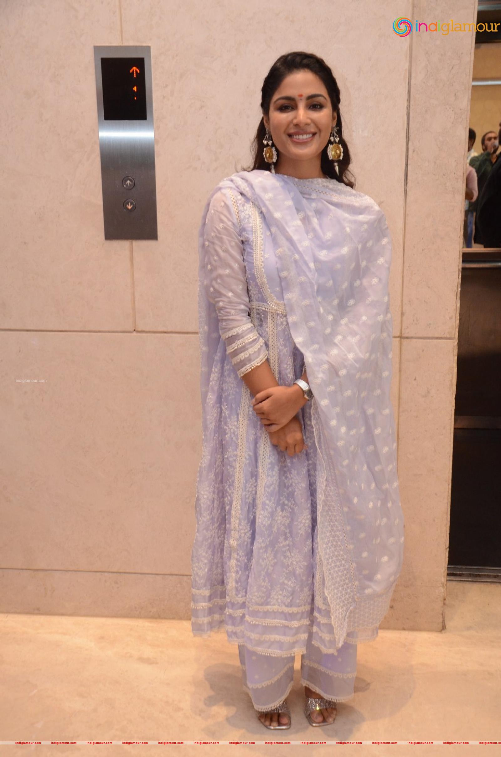 Samyuktha Menon Actress hd photo