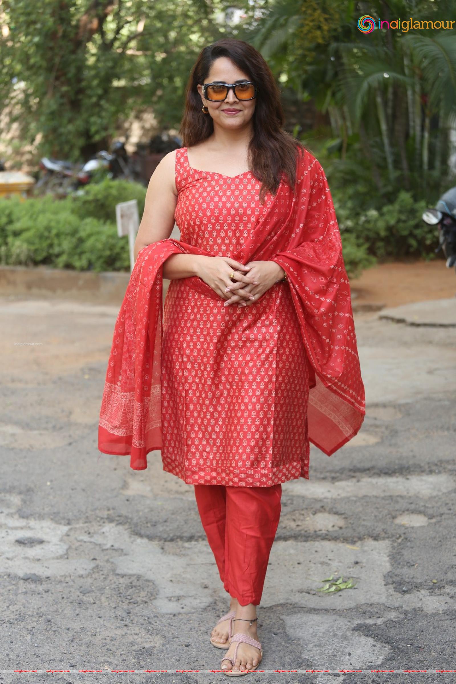 Anasuya Bharadwaj Actress hd photo