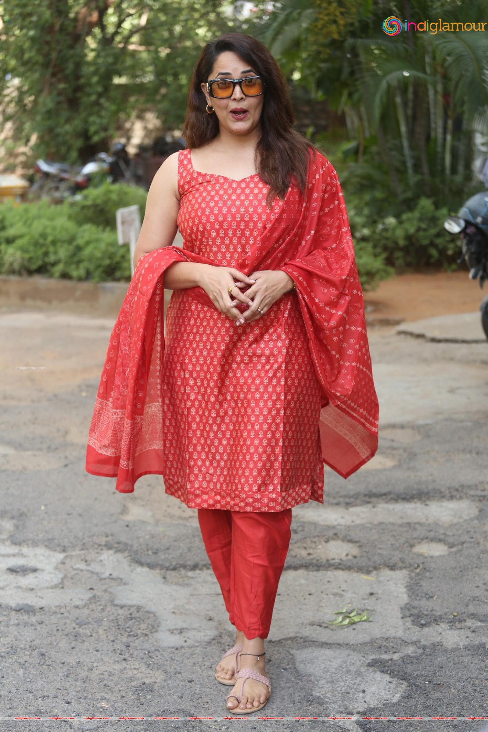 Anasuya Bharadwaj Actress hd photo