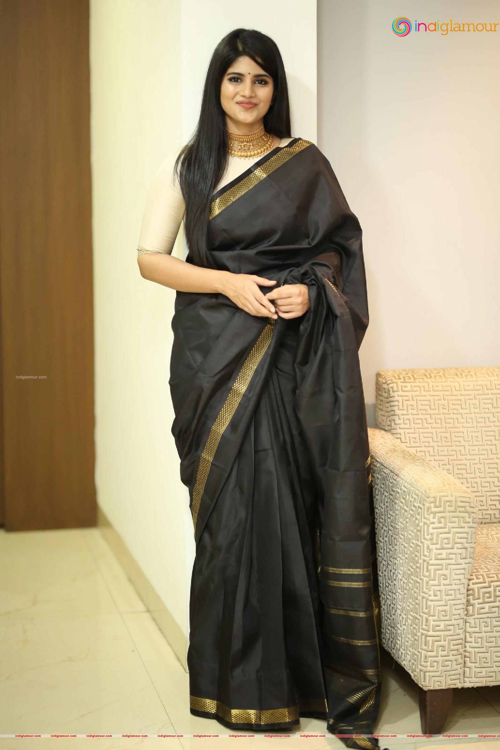 Megha Akash Actress hd photo