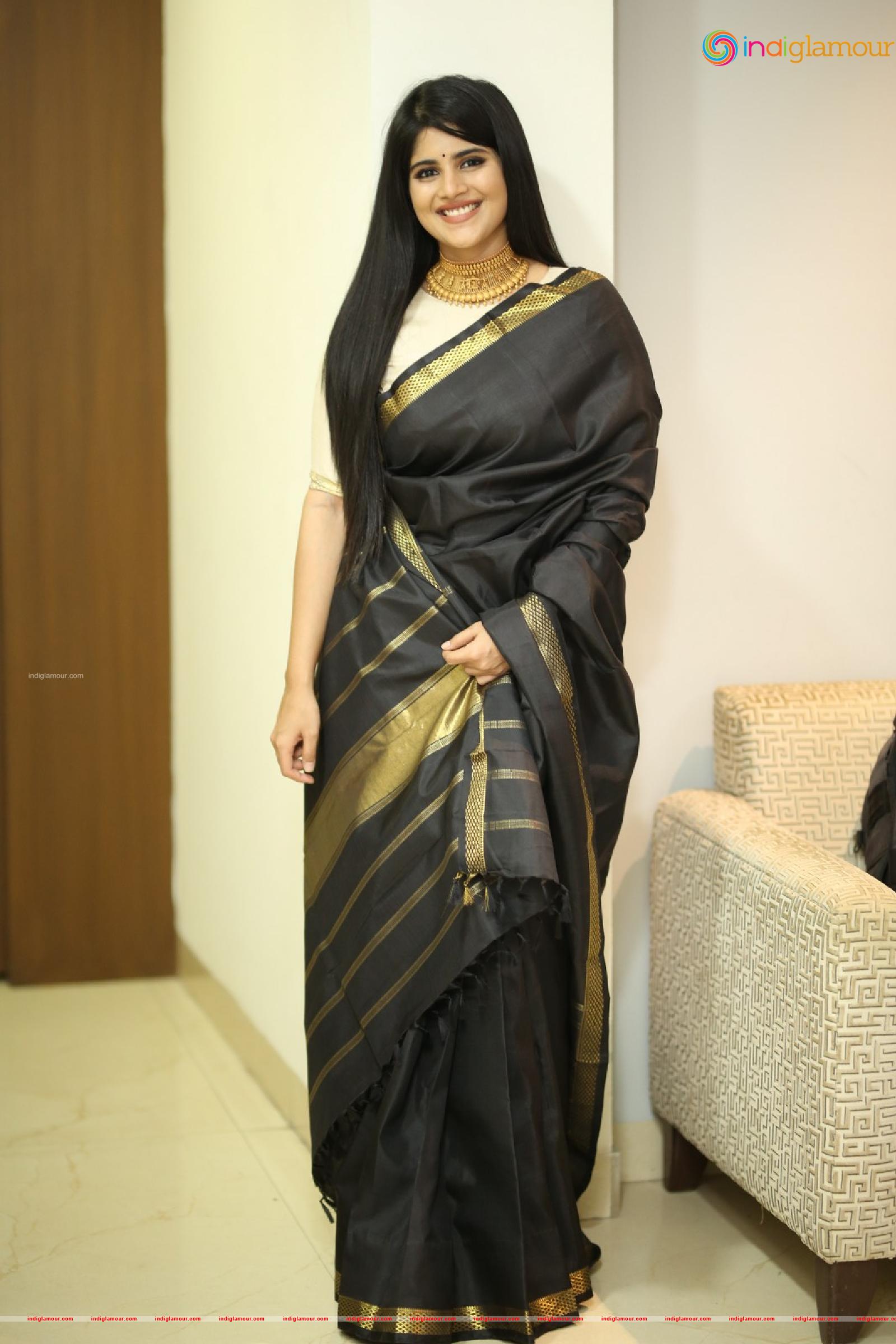 Megha Akash Actress hd photo