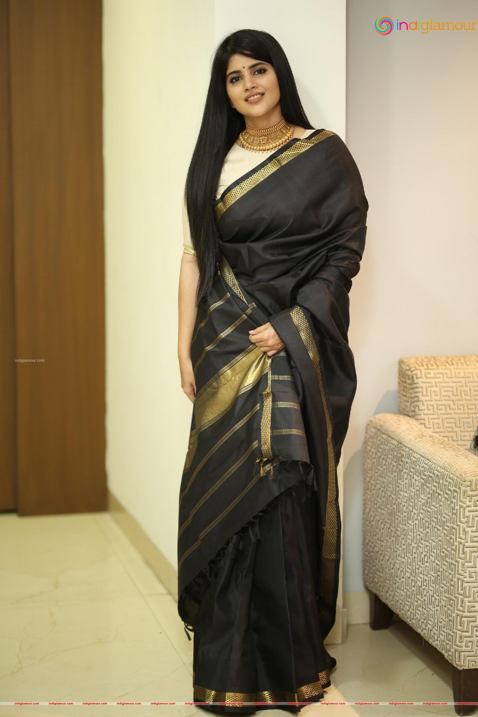 Megha Akash Actress hd photo