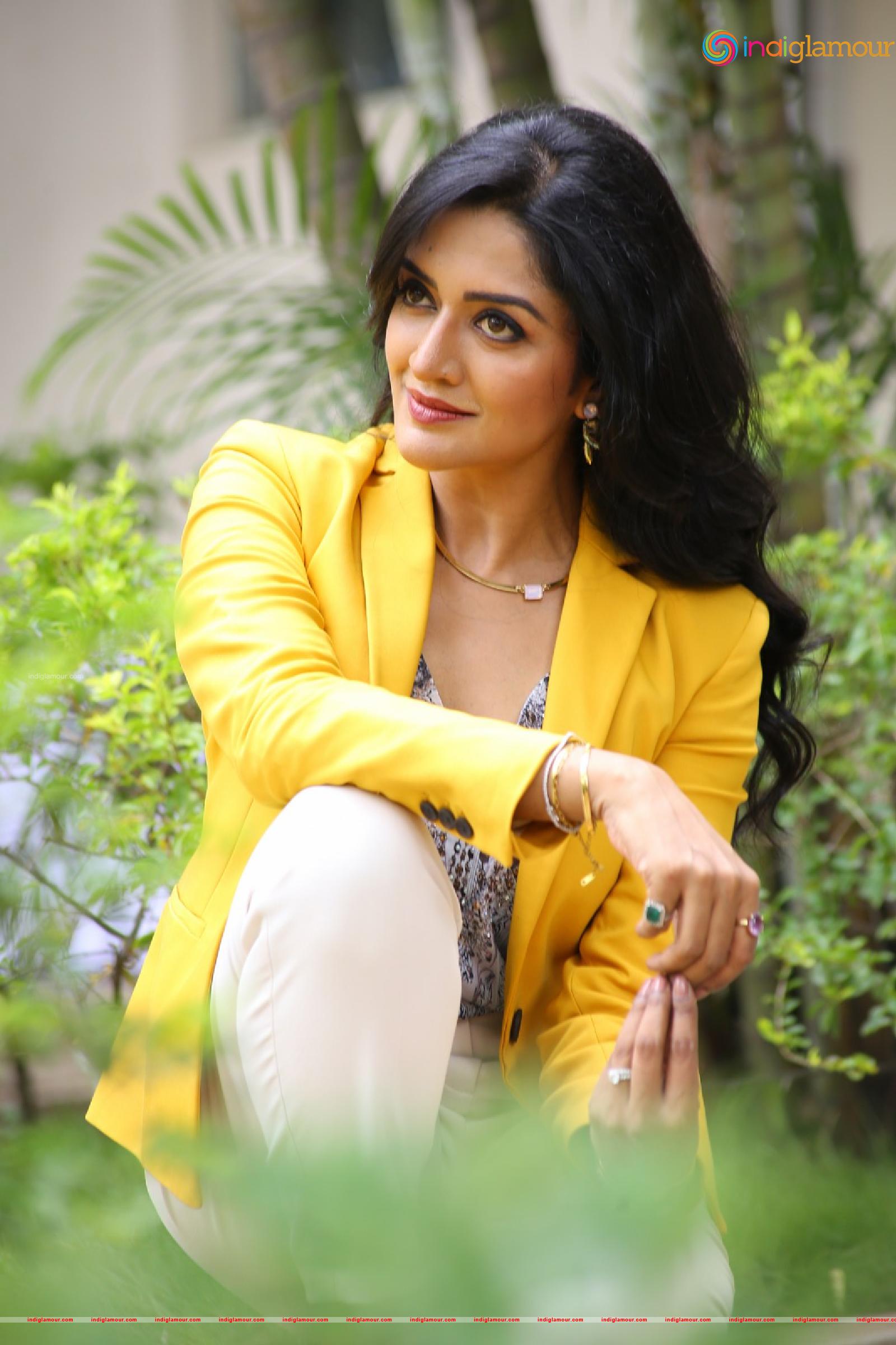 Vimala Raman Actress hd photo