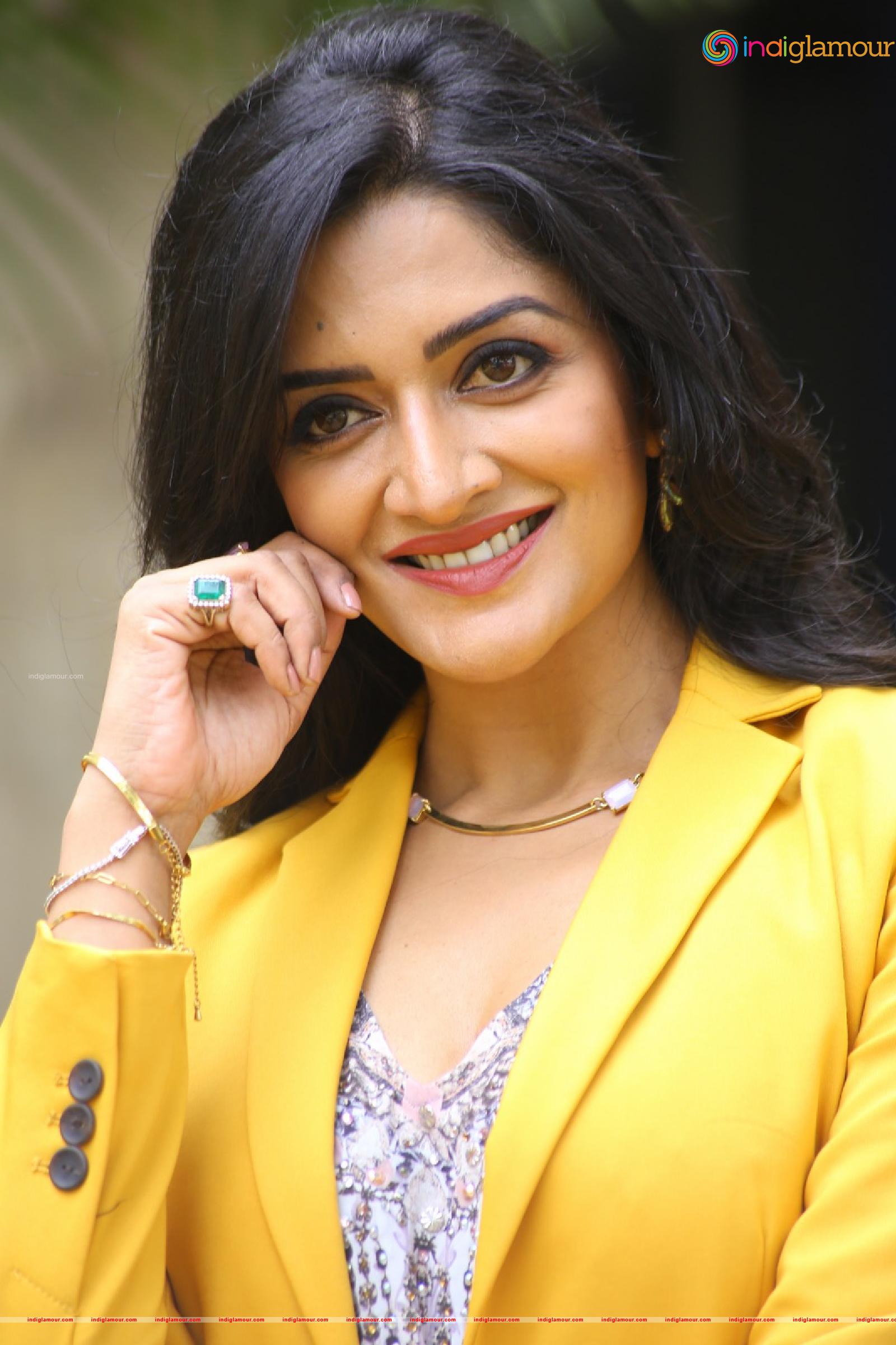 Vimala Raman Actress hd photo