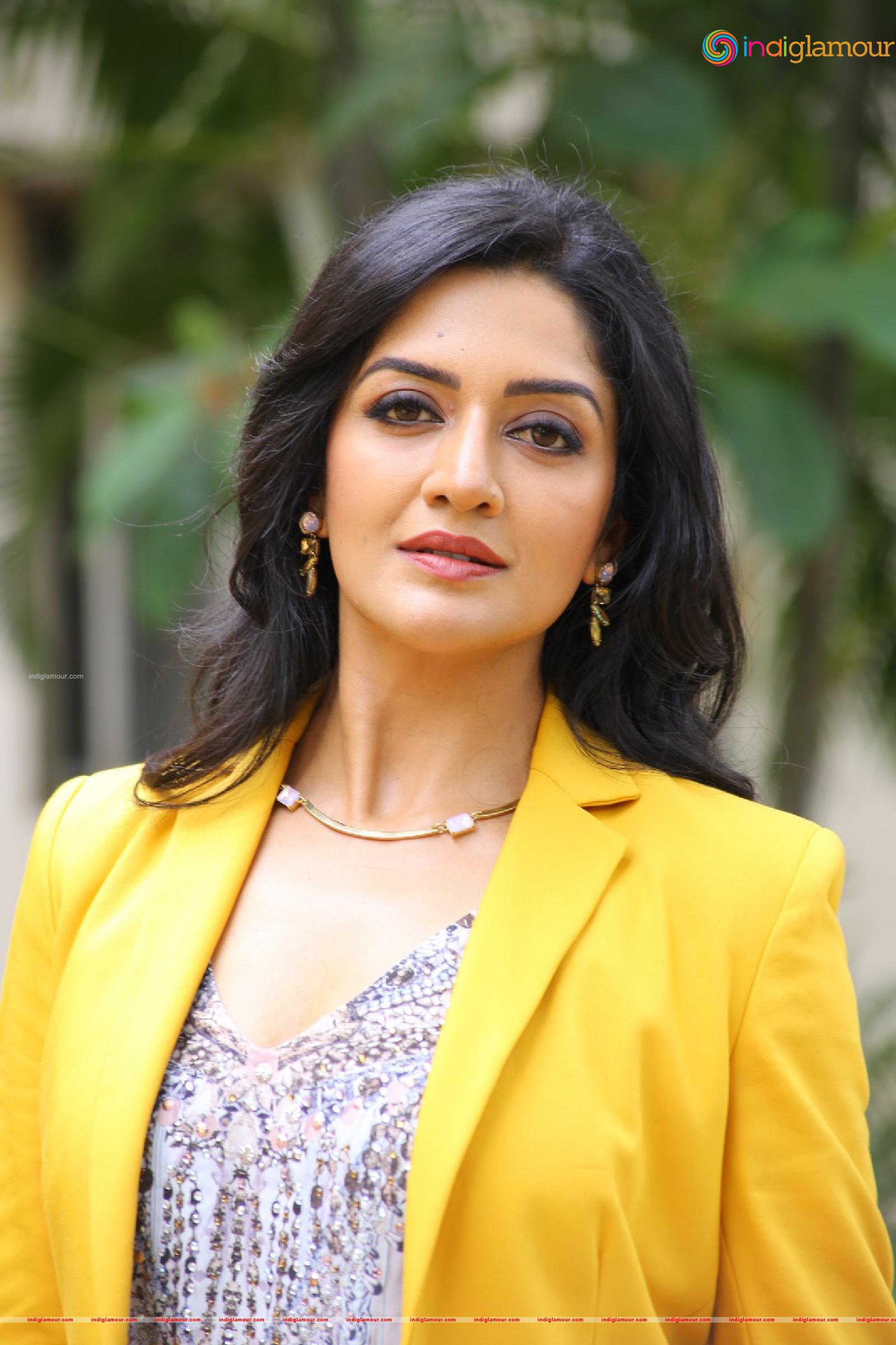 Vimala Raman Actress hd photo
