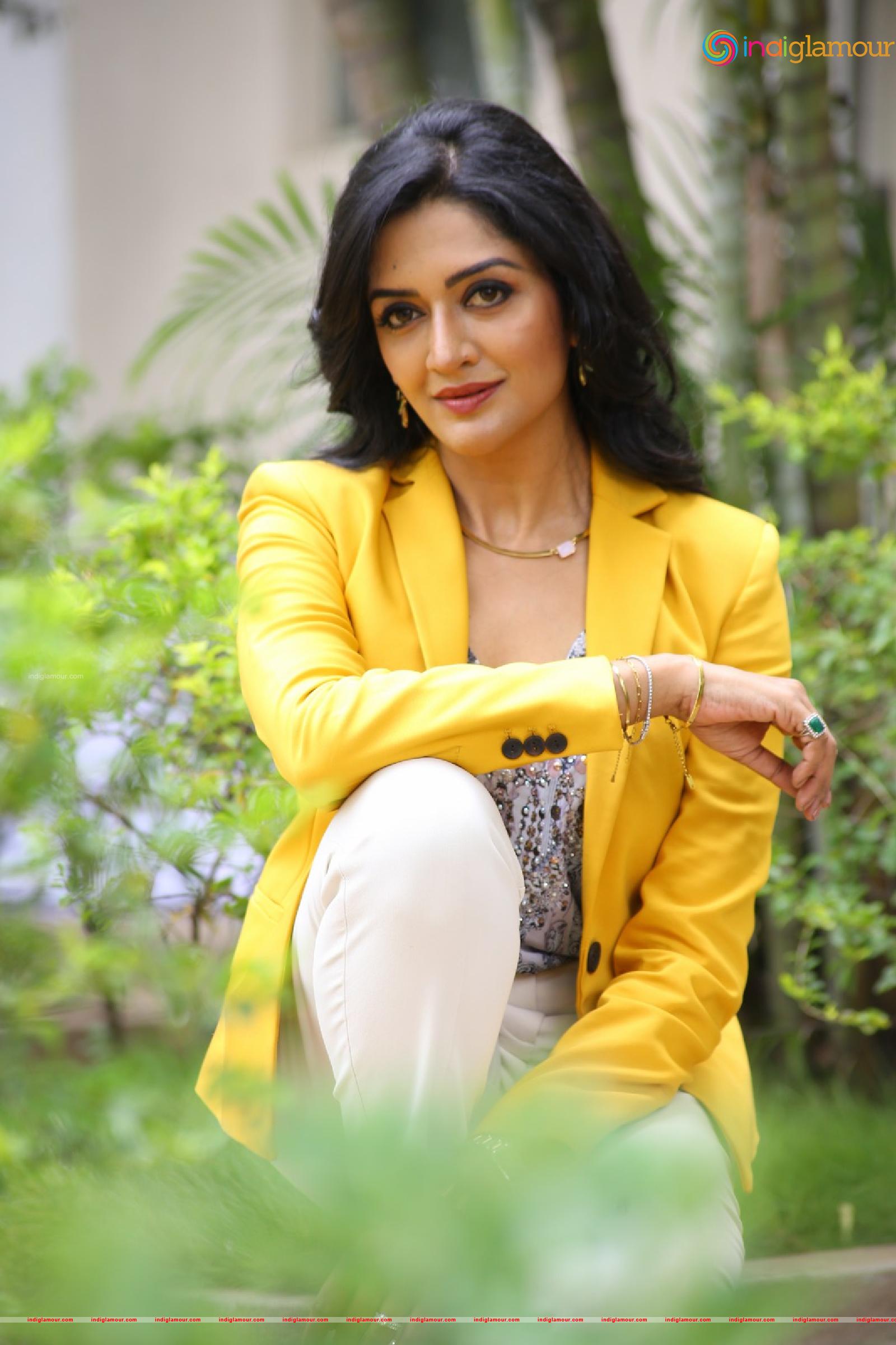 Vimala Raman Actress hd photo