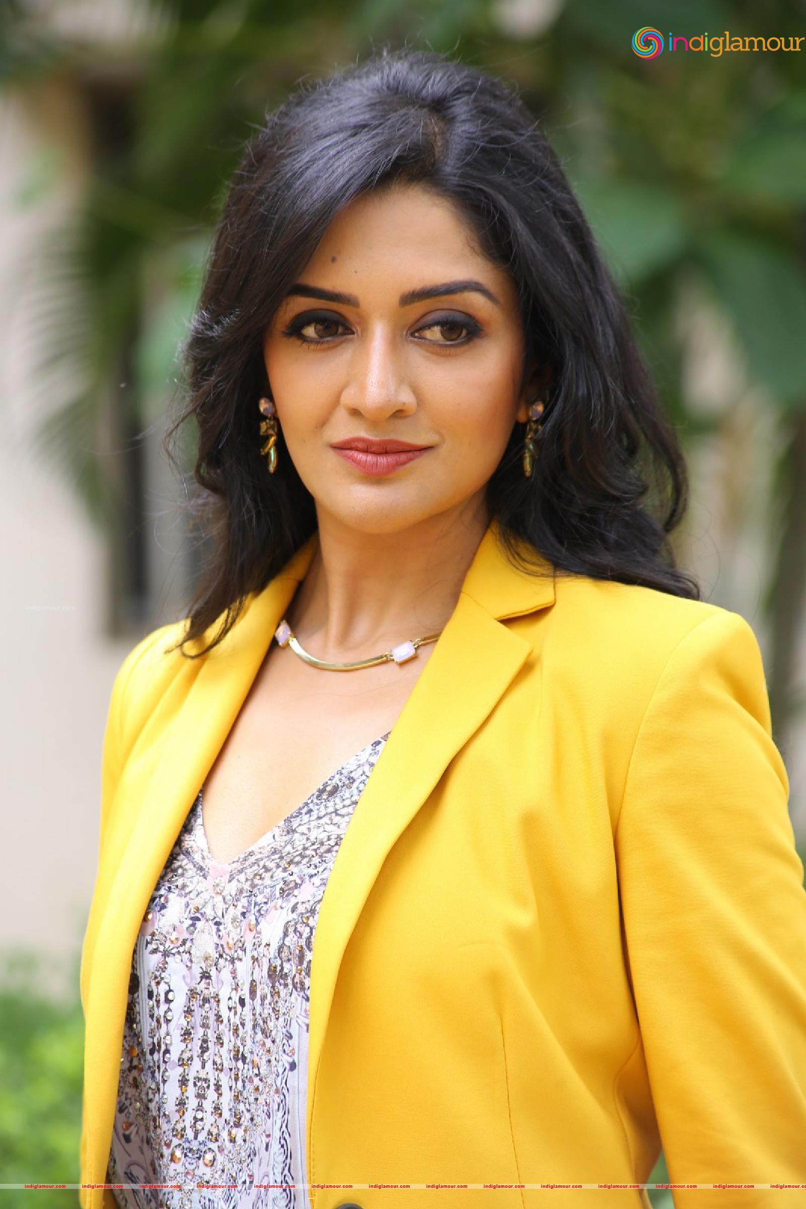 Vimala Raman Actress hd photo