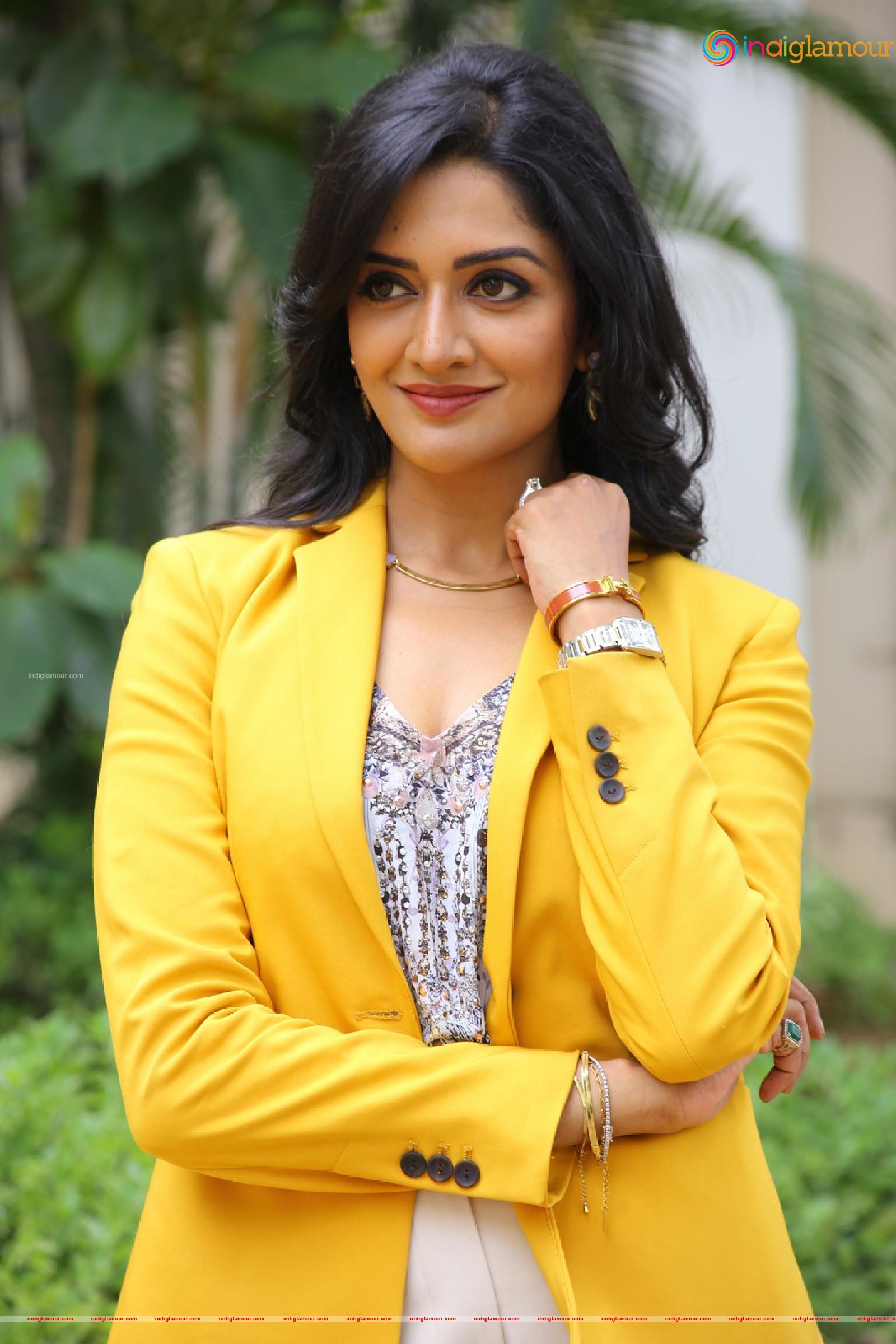 Vimala Raman Actress hd photo