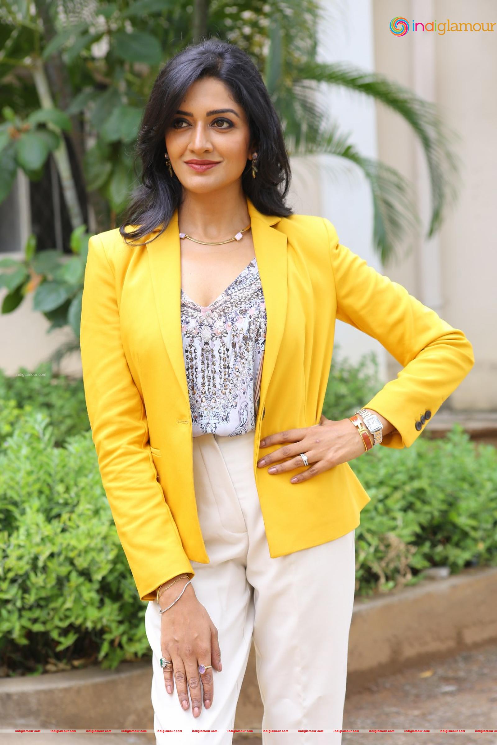 Vimala Raman Actress hd photo